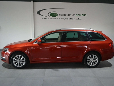 Skoda Octavia Octavia SW 1.0 TSI Style DSG / LEDER / NAVI + CAM