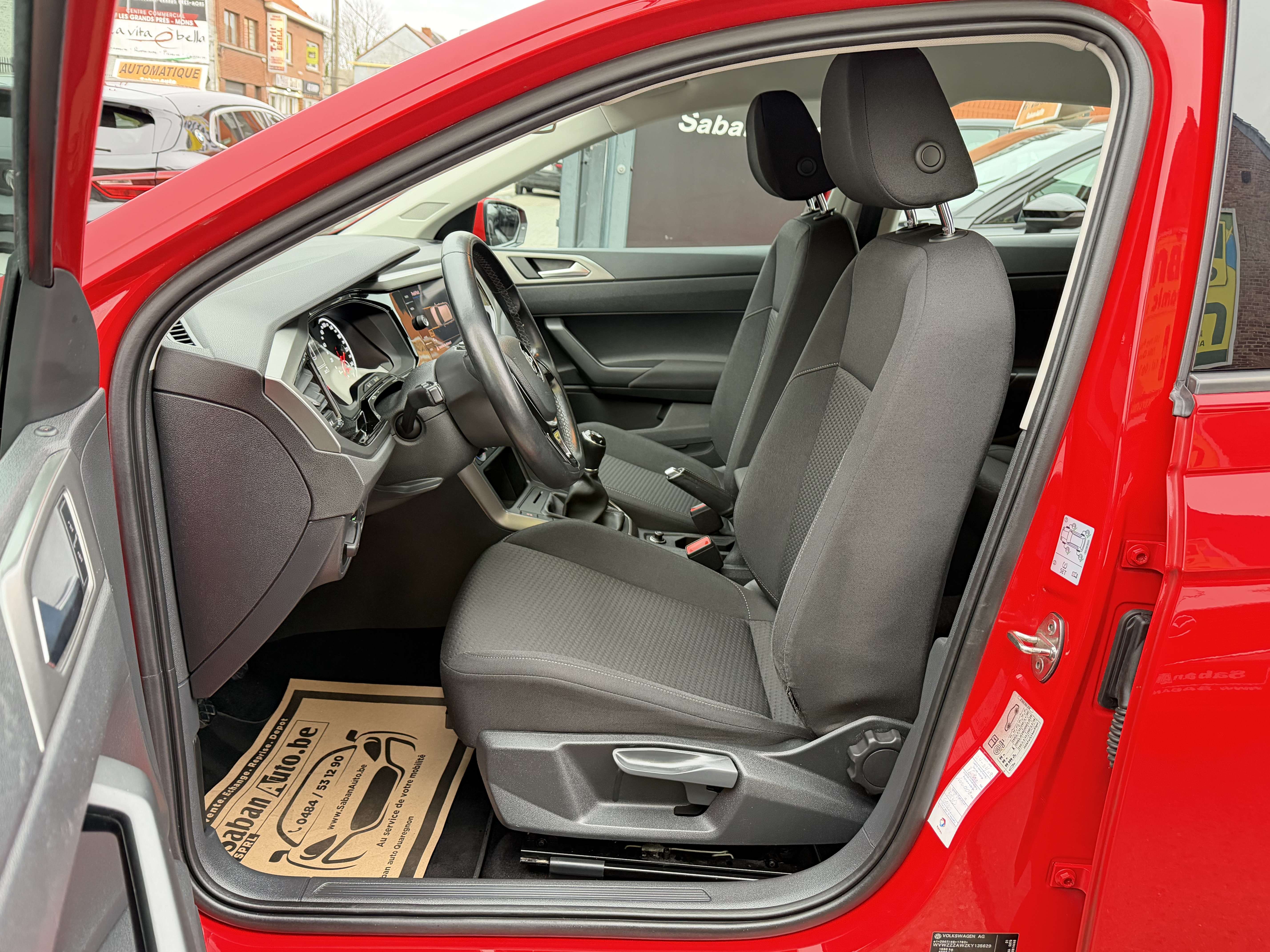 Volkswagen Polo Polo 1.0i ° NAVI ° LED ° JANTES ° AIRCO ° GARANTI