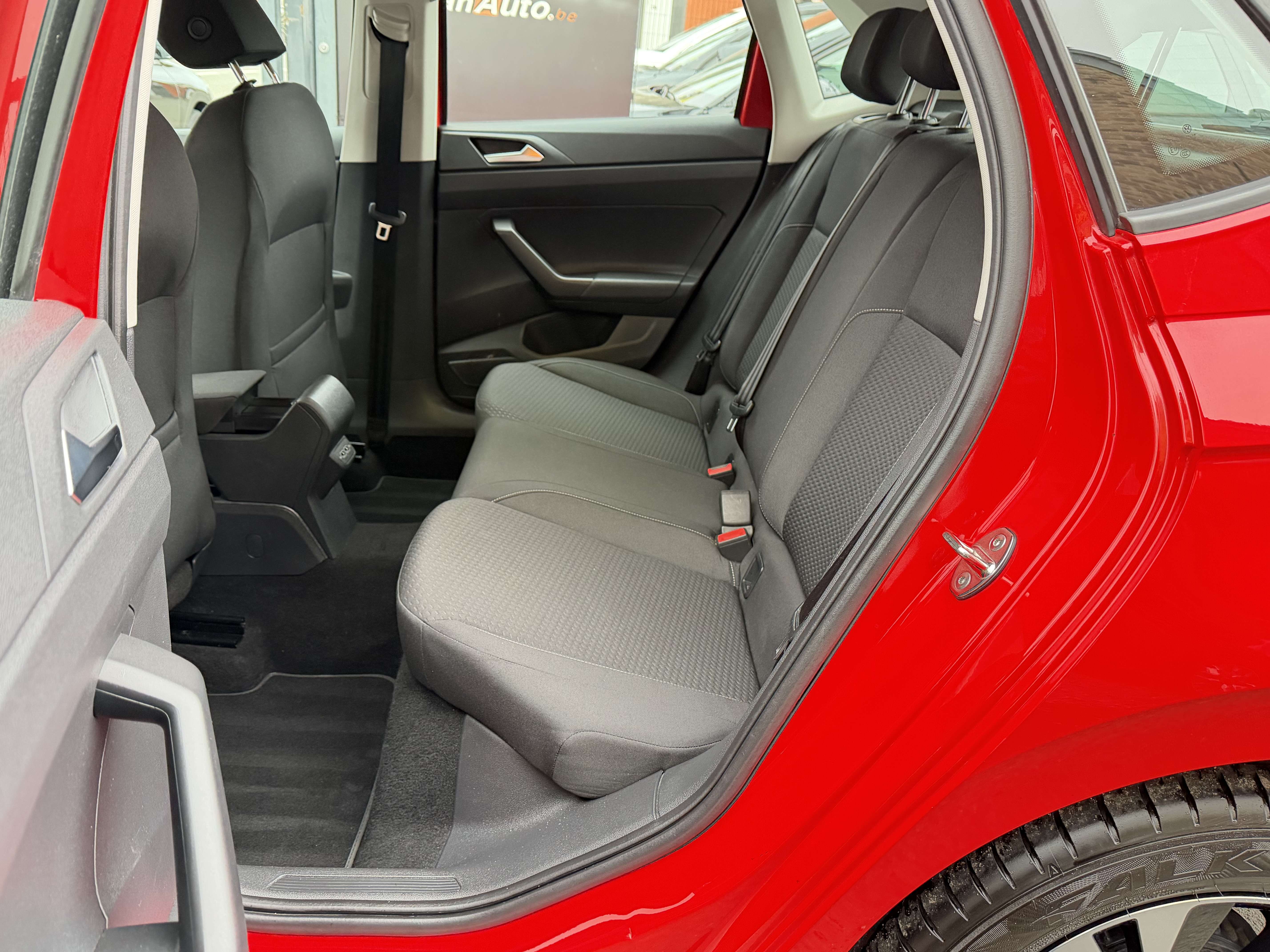 Volkswagen Polo Polo 1.0i ° NAVI ° LED ° JANTES ° AIRCO ° GARANTI