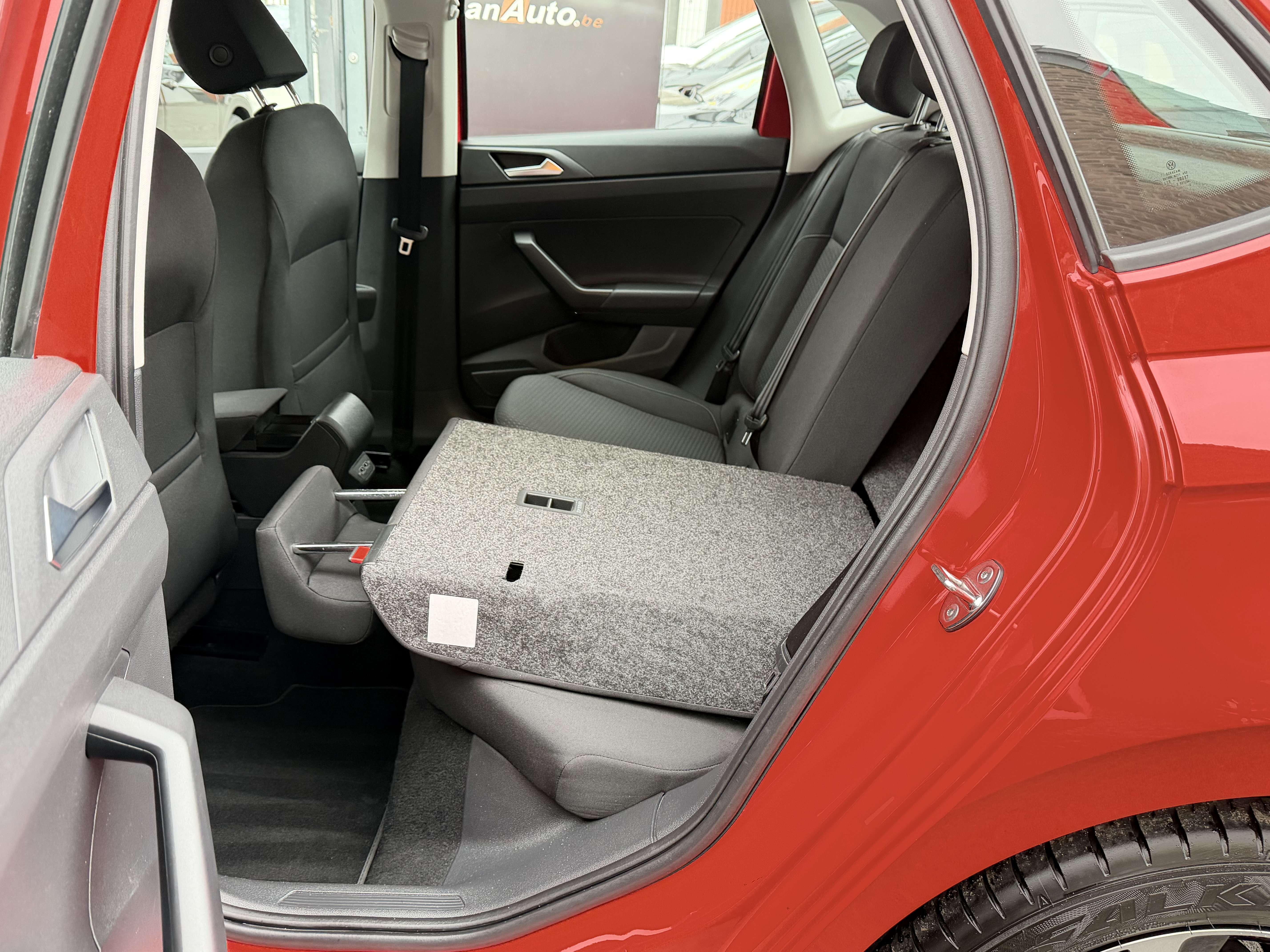 Volkswagen Polo Polo 1.0i ° NAVI ° LED ° JANTES ° AIRCO ° GARANTI