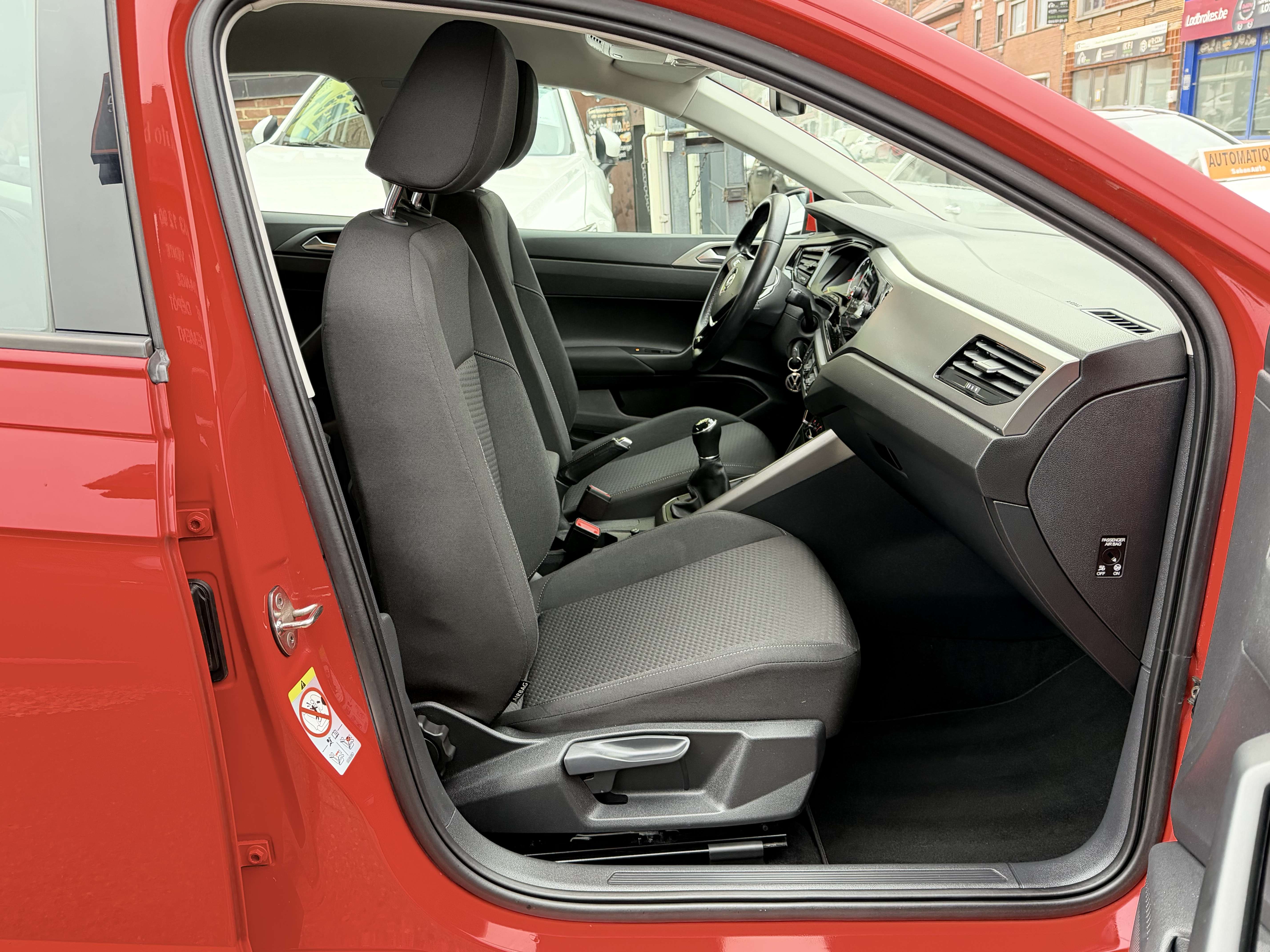 Volkswagen Polo Polo 1.0i ° NAVI ° LED ° JANTES ° AIRCO ° GARANTI