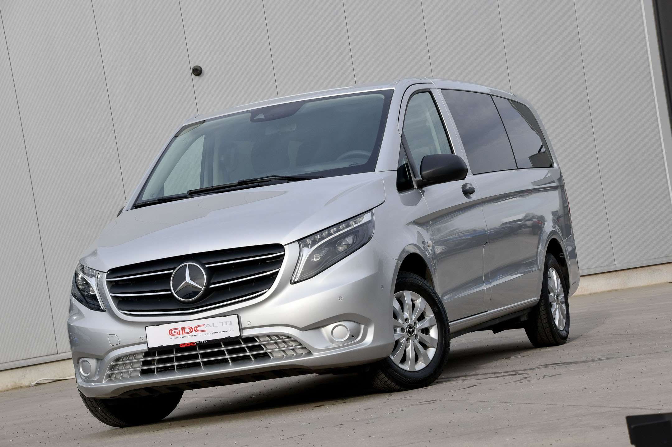 Mercedes-Benz Vito 2.0 Tourer l 8 PL  l Navi l Camera l