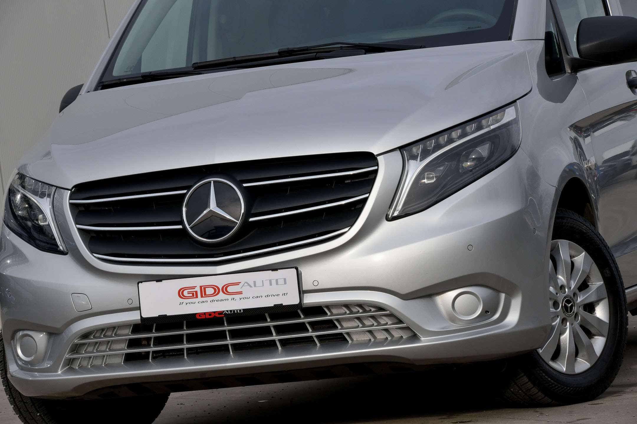 Mercedes-Benz Vito 2.0 Tourer l 8 PL  l Navi l Camera l