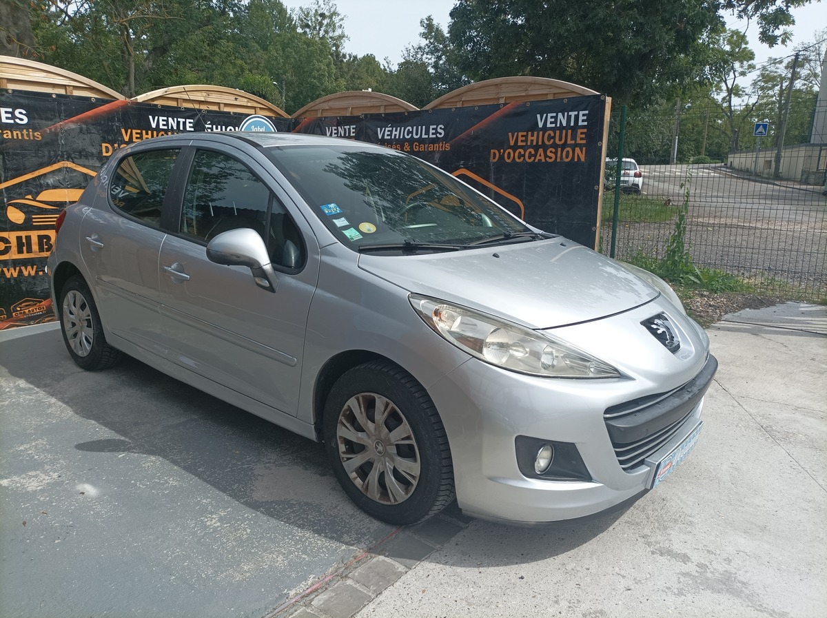 Peugeot 207 1.6 HDI 16V 90 EXECUTIVE 5P