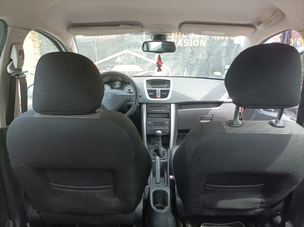 Peugeot 207 1.6 HDI 16V 90 EXECUTIVE 5P