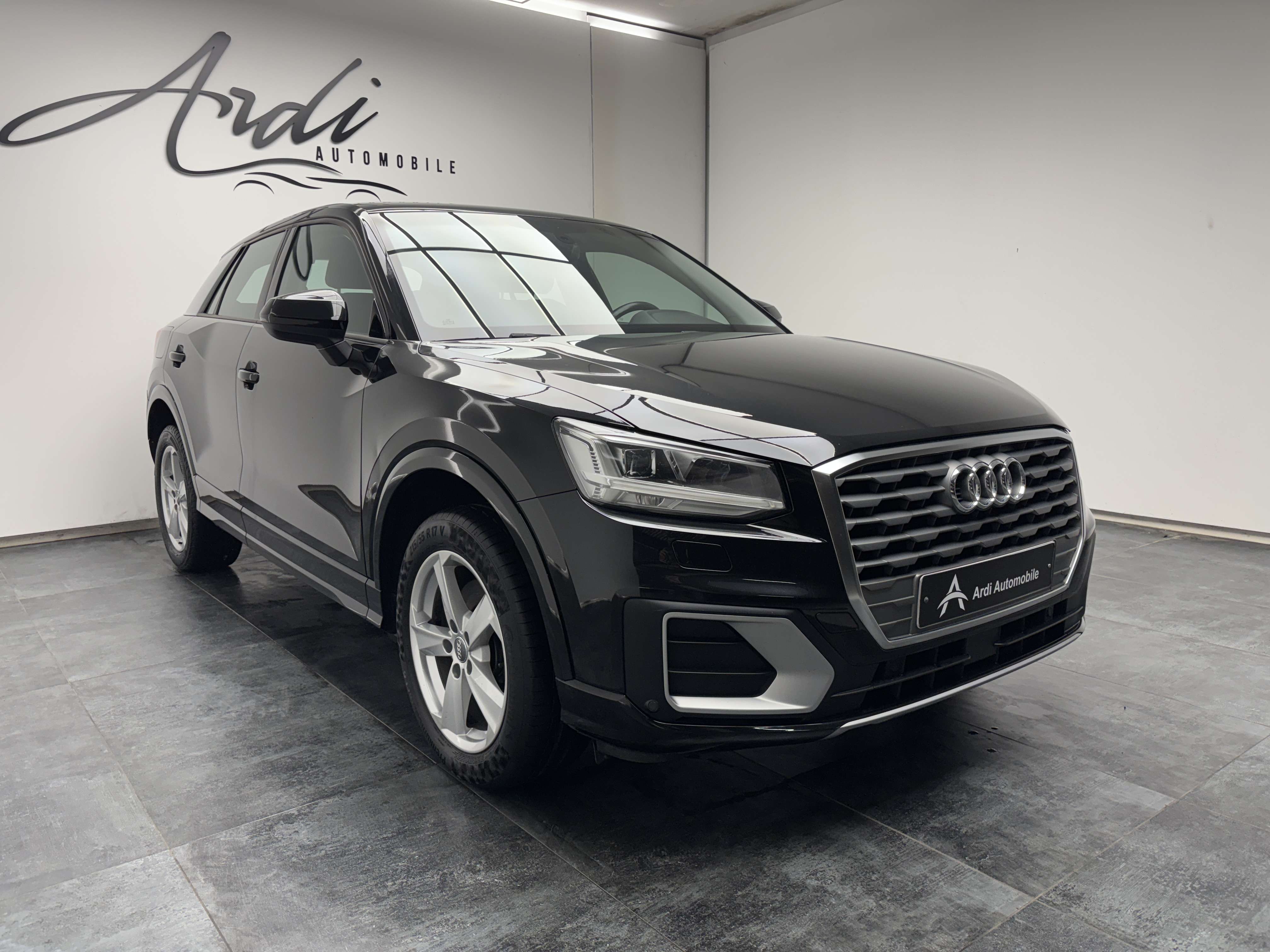 Audi Q2 1.6 TDi S tronic *CRUISE*XENON*CAPTEUR*GARANTIE*