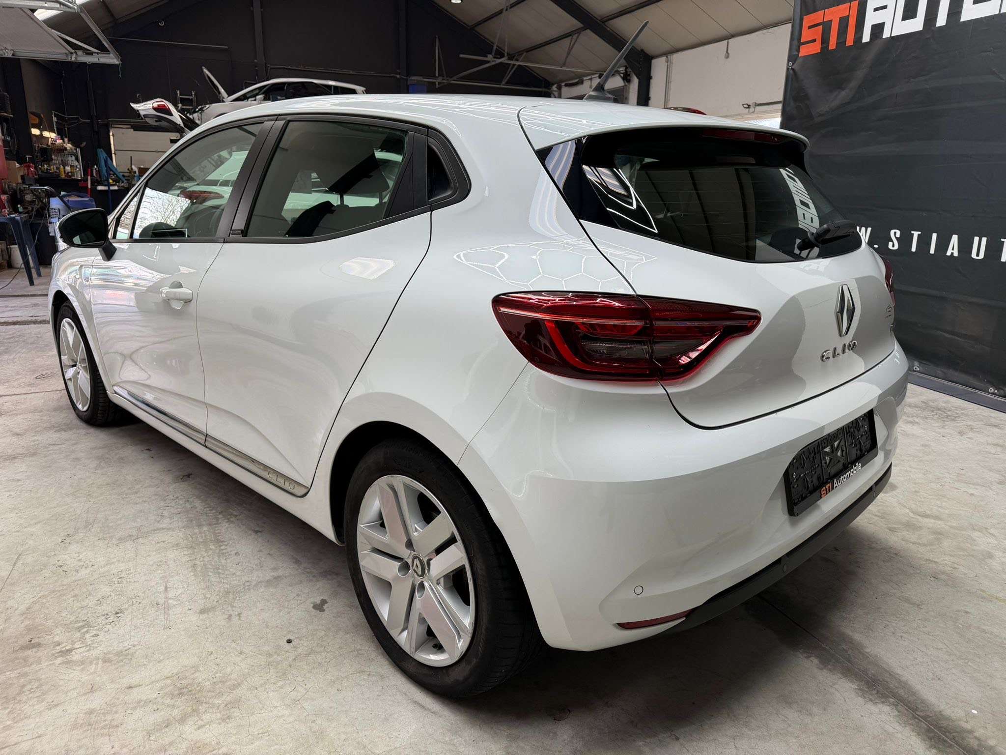 Renault Clio E TECH HYBRID