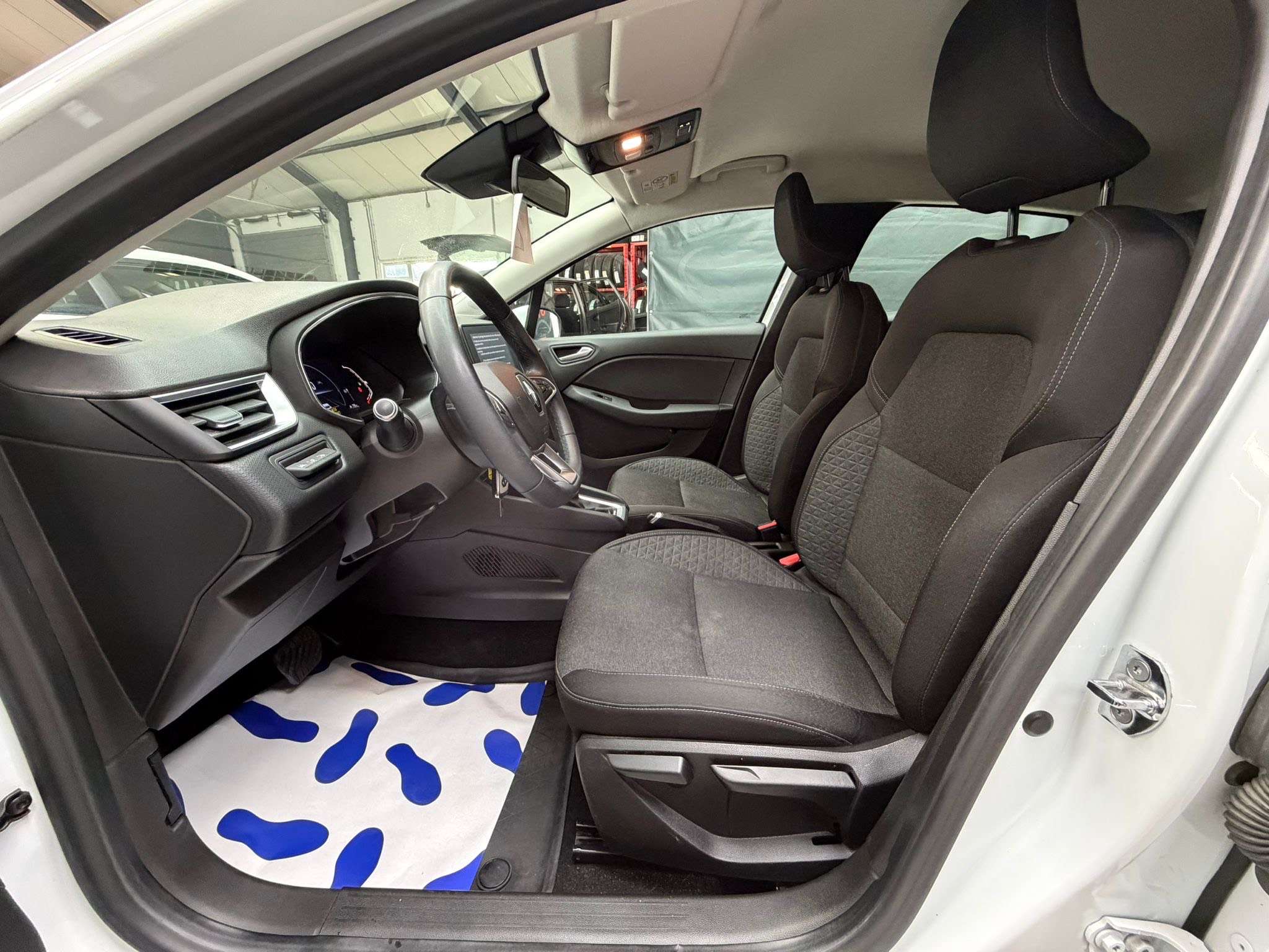 Renault Clio E TECH HYBRID