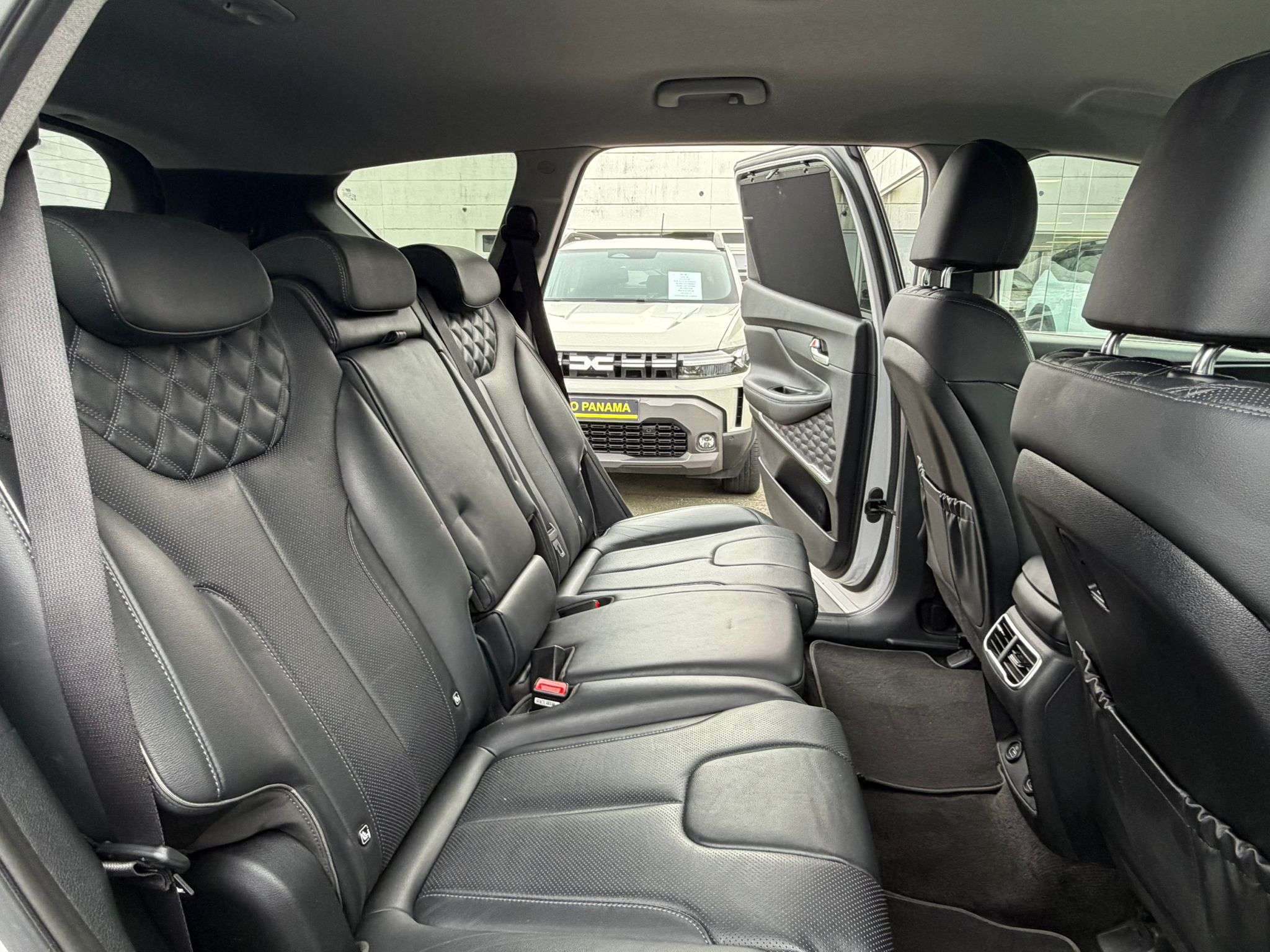 Hyundai SANTA FE Santa Fe PLUG IN HYBRIDE 1.6 T-GDi 4WD Shine 7pl