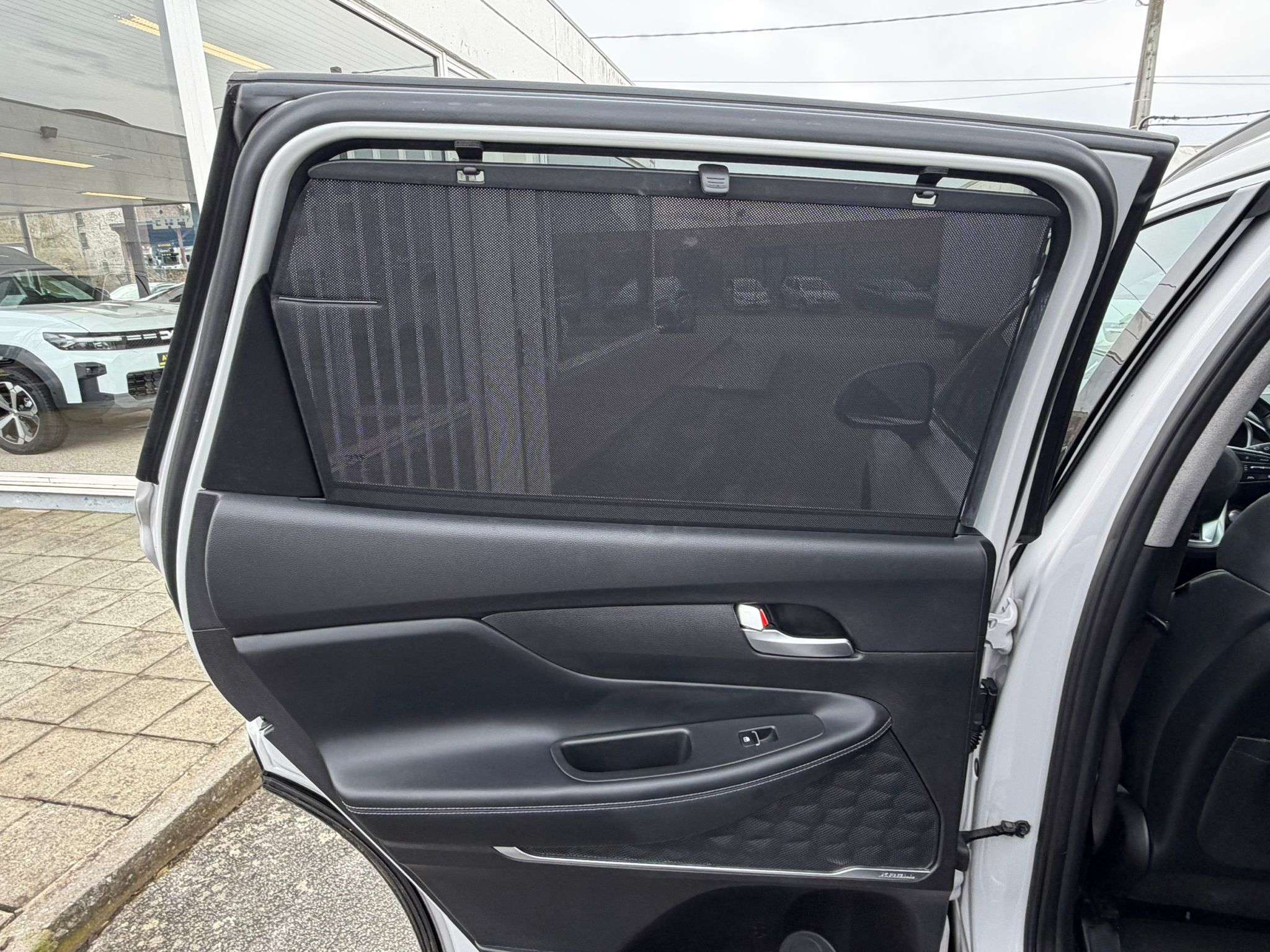 Hyundai SANTA FE Santa Fe PLUG IN HYBRIDE 1.6 T-GDi 4WD Shine 7pl
