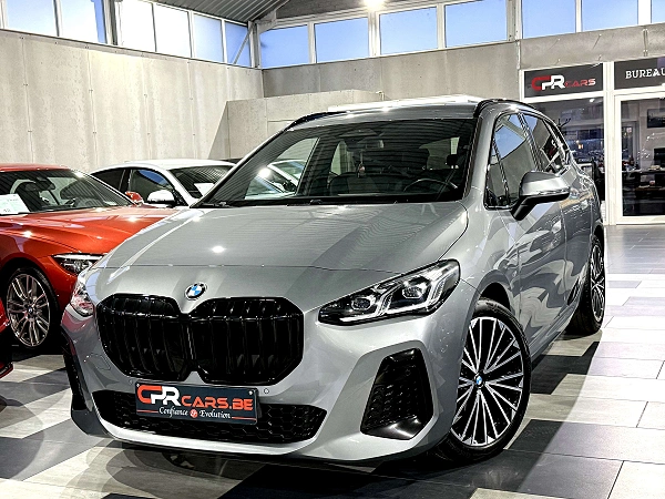 BMW 218 iA M Sport Shadow Line 1e Main Etat Neuf