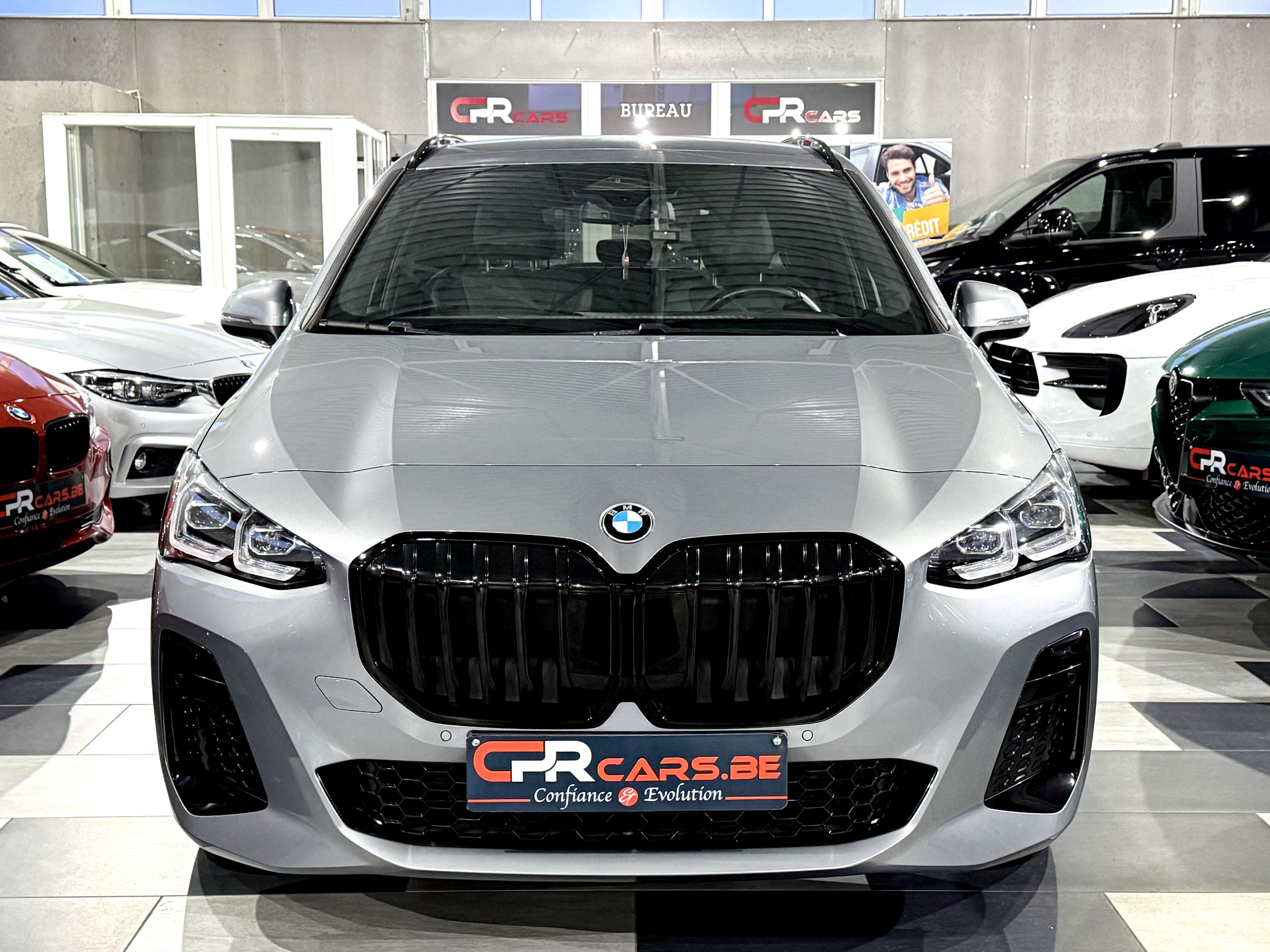 BMW 218 iA M Sport Shadow Line 1e Main Etat Neuf