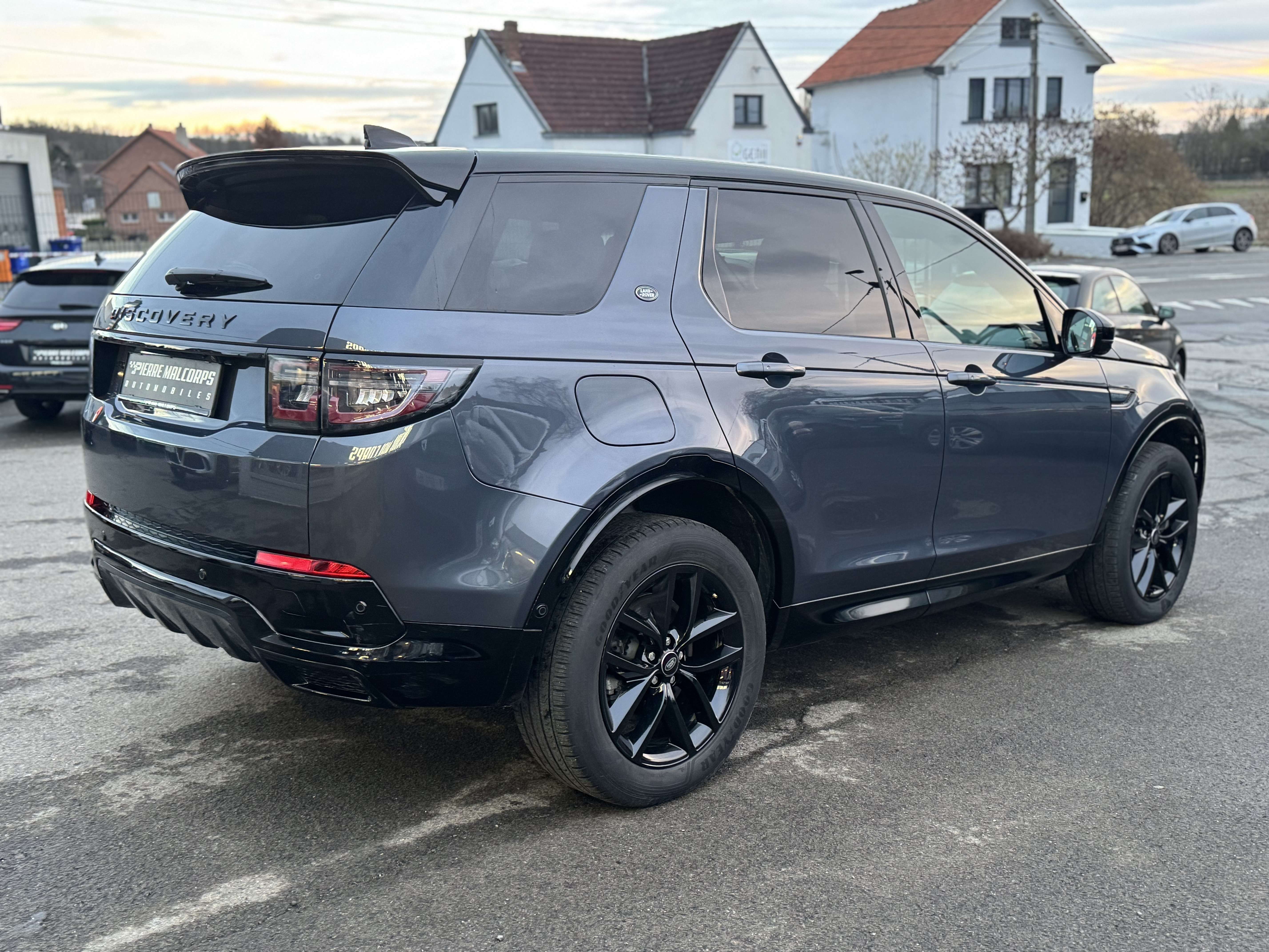Land Rover Discovery Sport P300e Dynamic SE / FACELIFT / CARPLAY / LED / ACC