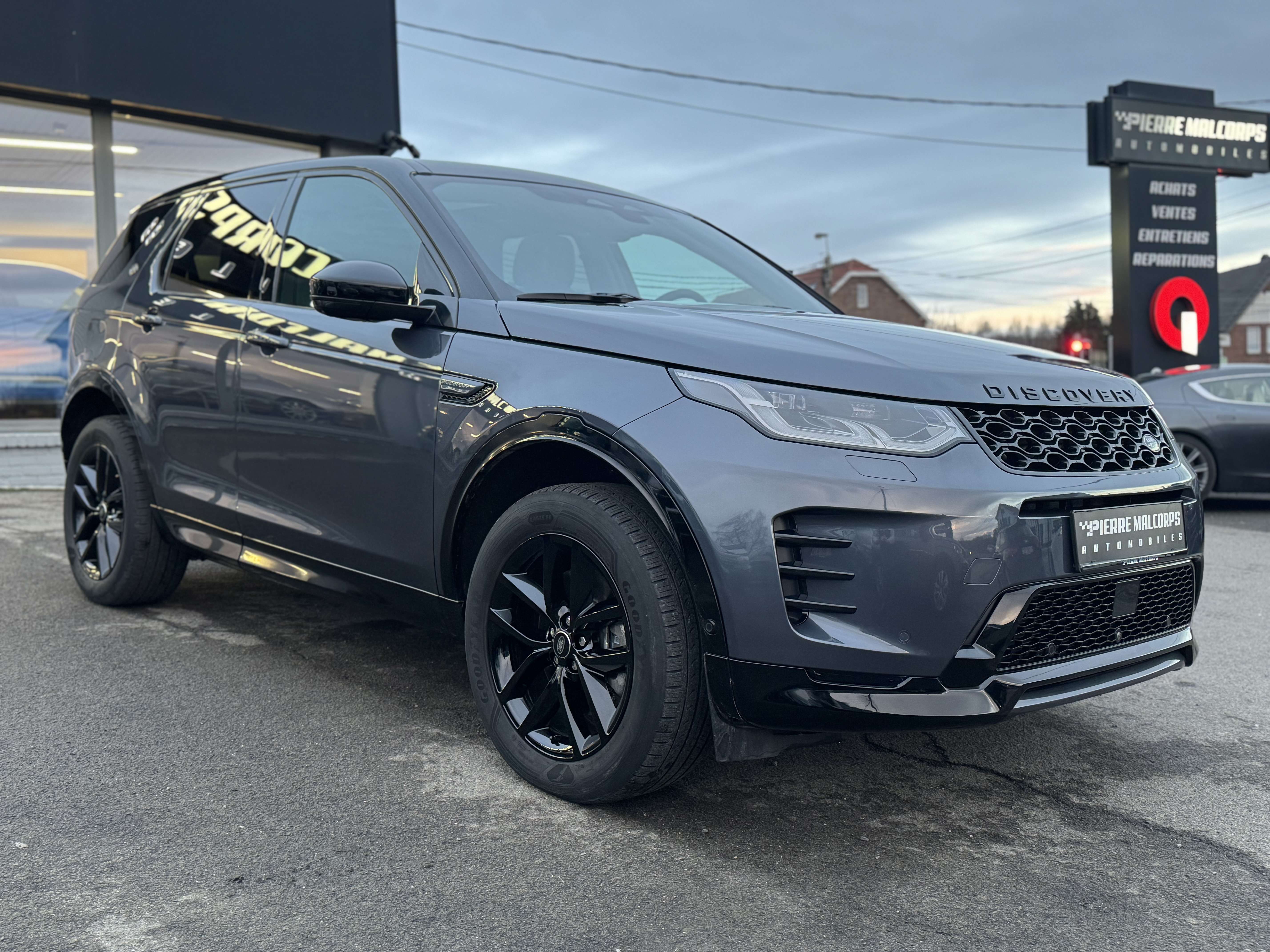 Land Rover Discovery Sport P300e Dynamic SE / FACELIFT / CARPLAY / LED / ACC