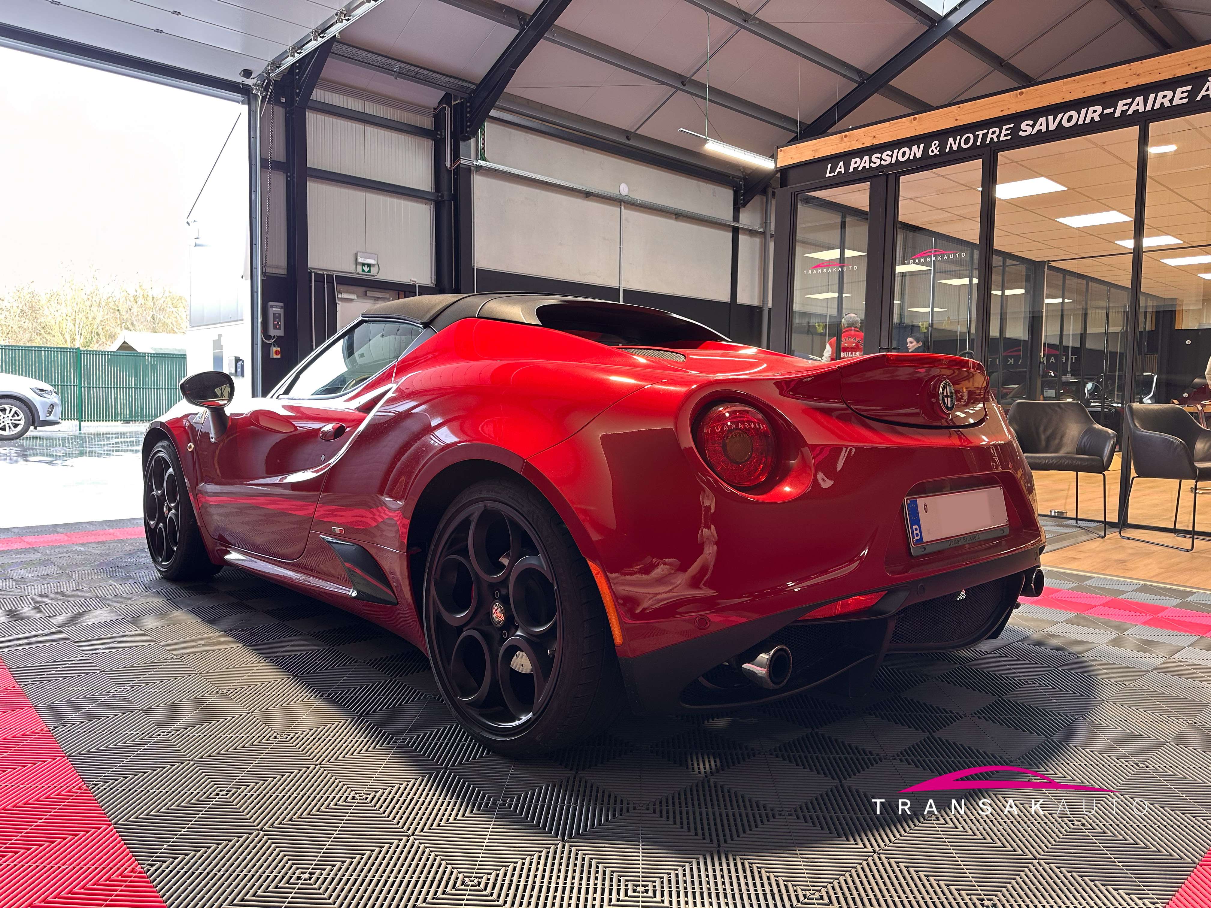 Alfa Romeo 4C 1.7 TBi SPIDER Garantie 12 mois