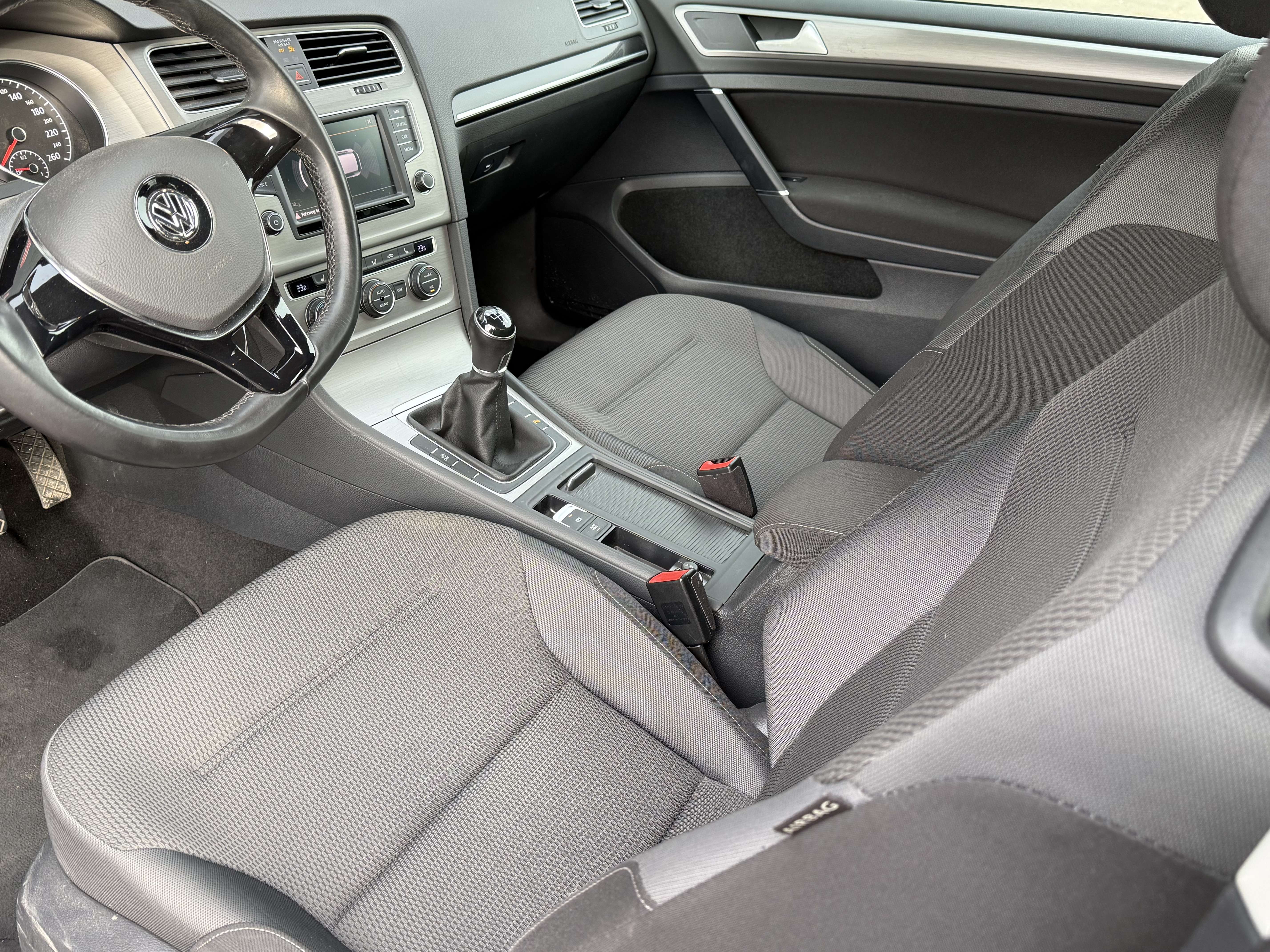 Volkswagen Golf Golf 1.2 TSI Trendline