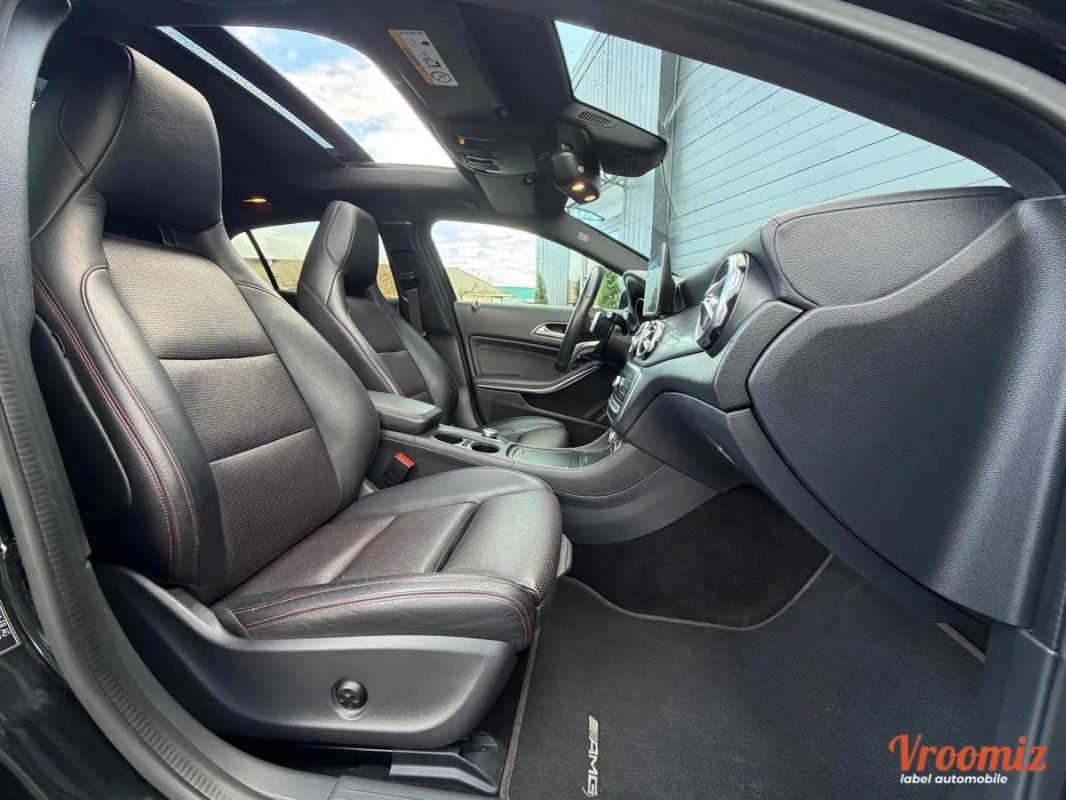 Mercedes-Benz Gla 220d 177ch Fascination AMG 4-Matic 7G-DCT Toit ouvrant
