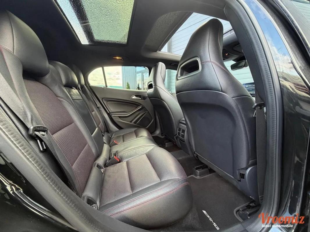 Mercedes-Benz Gla 220d 177ch Fascination AMG 4-Matic 7G-DCT Toit ouvrant