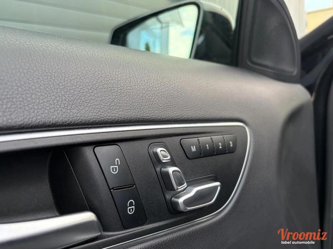 Mercedes-Benz Gla 220d 177ch Fascination AMG 4-Matic 7G-DCT Toit ouvrant