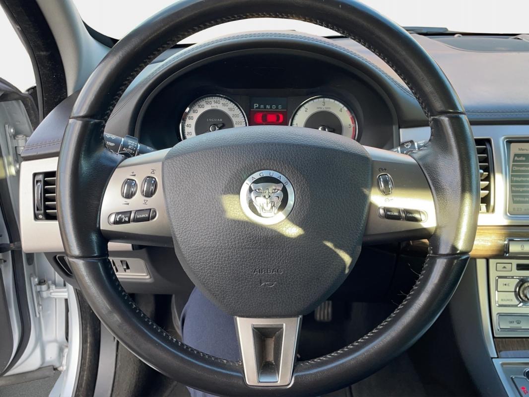 Jaguar Xf 2.7 V6 D - 207 Bi-Turbo Luxe Premium A