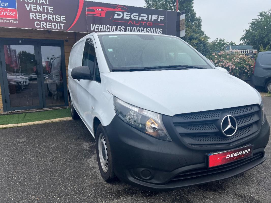 Mercedes-Benz Vito FOURGON 110 CDI COMPACT FWD FIRST