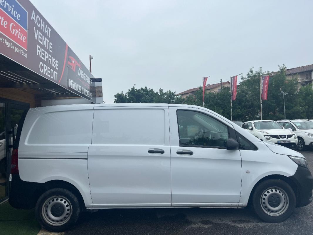 Mercedes-Benz Vito FOURGON 110 CDI COMPACT FWD FIRST