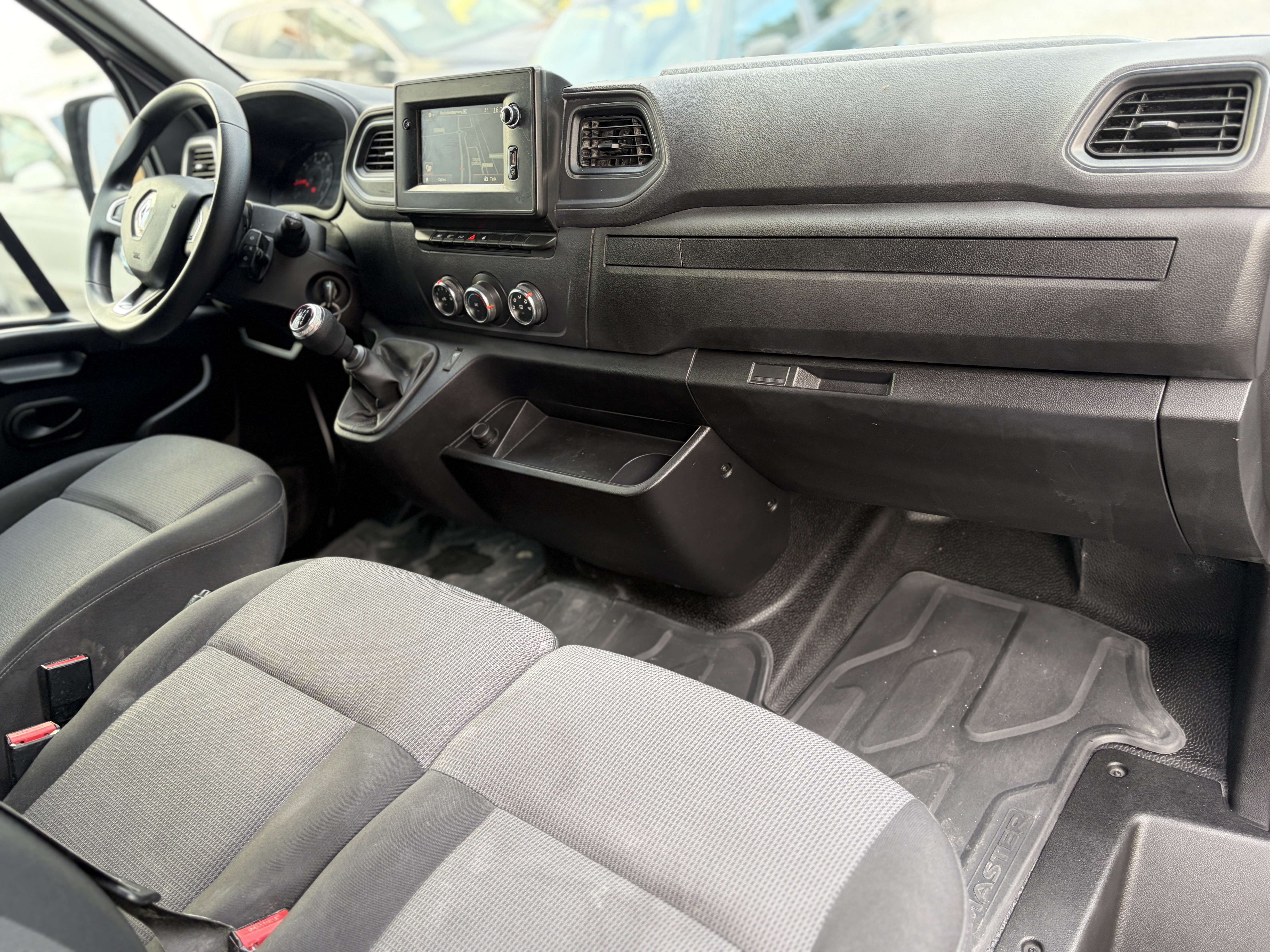 Renault Master 2.3dCi 150pk met garantie *13.636+BTW* 3pl. GPS
