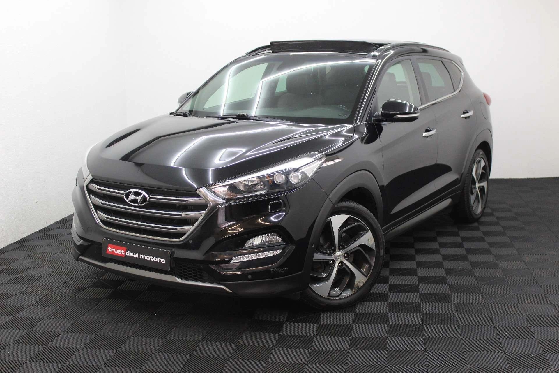 Hyundai TUCSON Tucson 2.0 CRDi 4WD Luxury Launch Edition