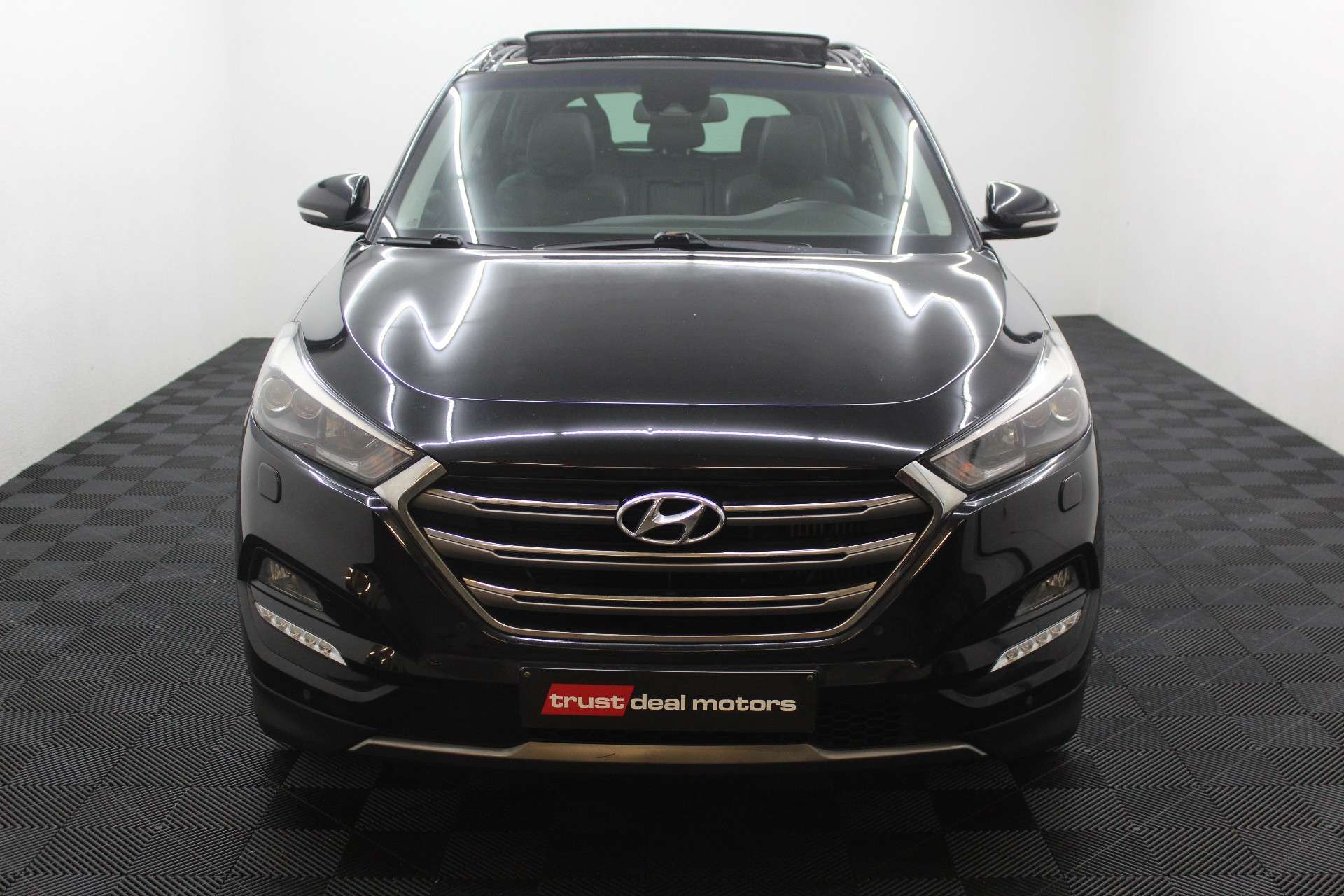 Hyundai TUCSON Tucson 2.0 CRDi 4WD Luxury Launch Edition