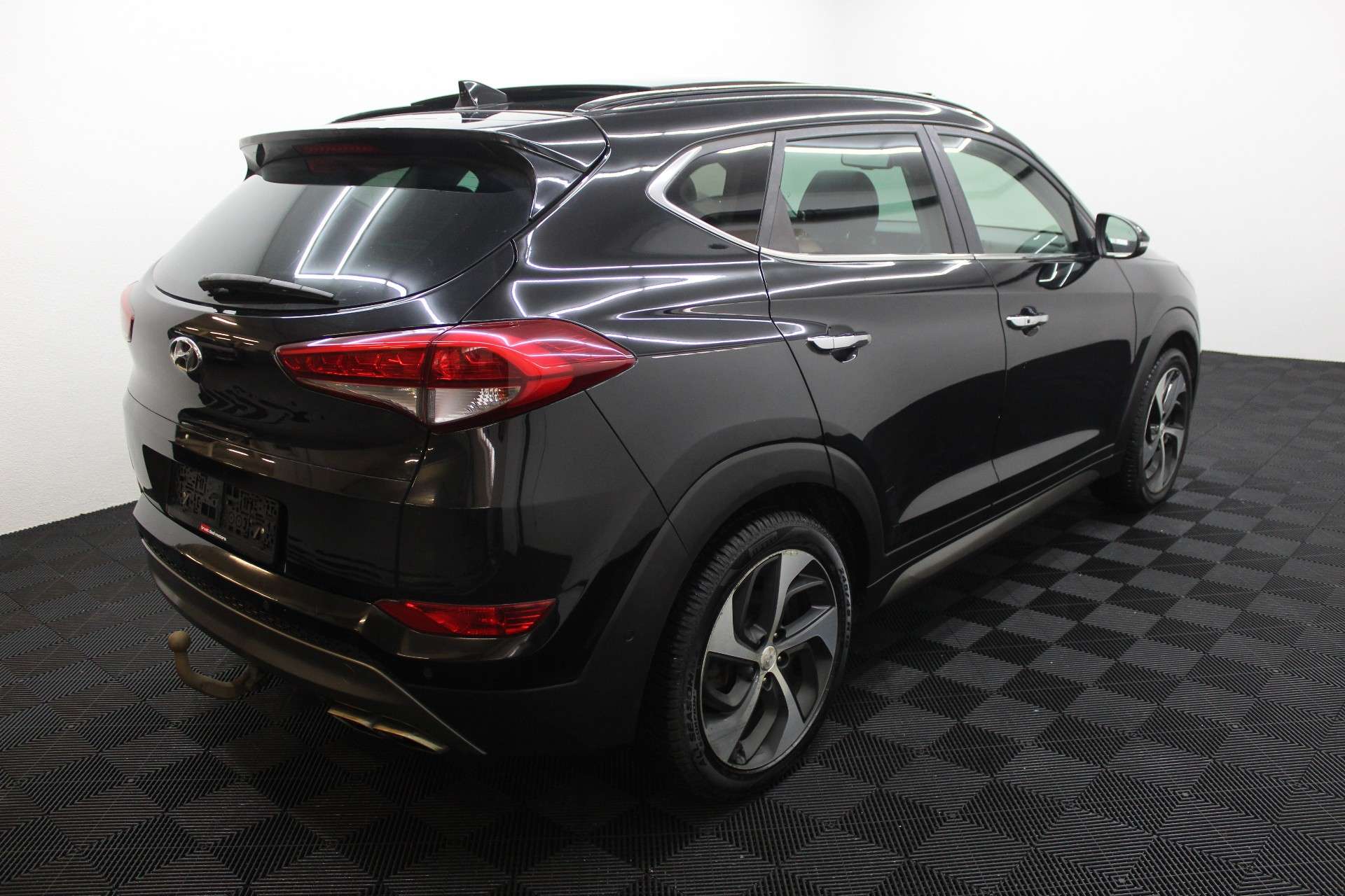 Hyundai TUCSON Tucson 2.0 CRDi 4WD Luxury Launch Edition