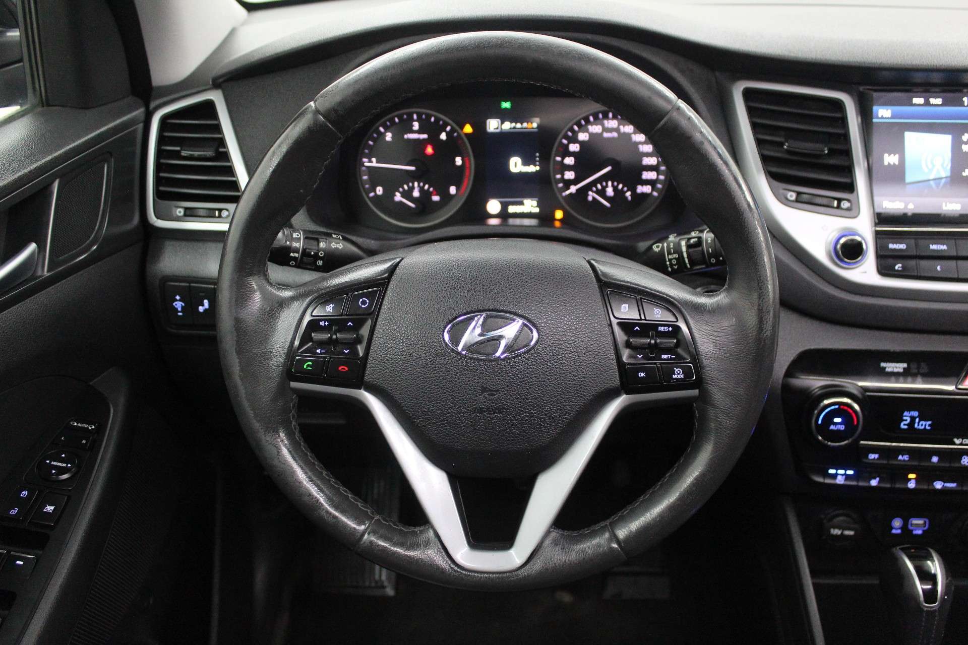 Hyundai TUCSON Tucson 2.0 CRDi 4WD Luxury Launch Edition