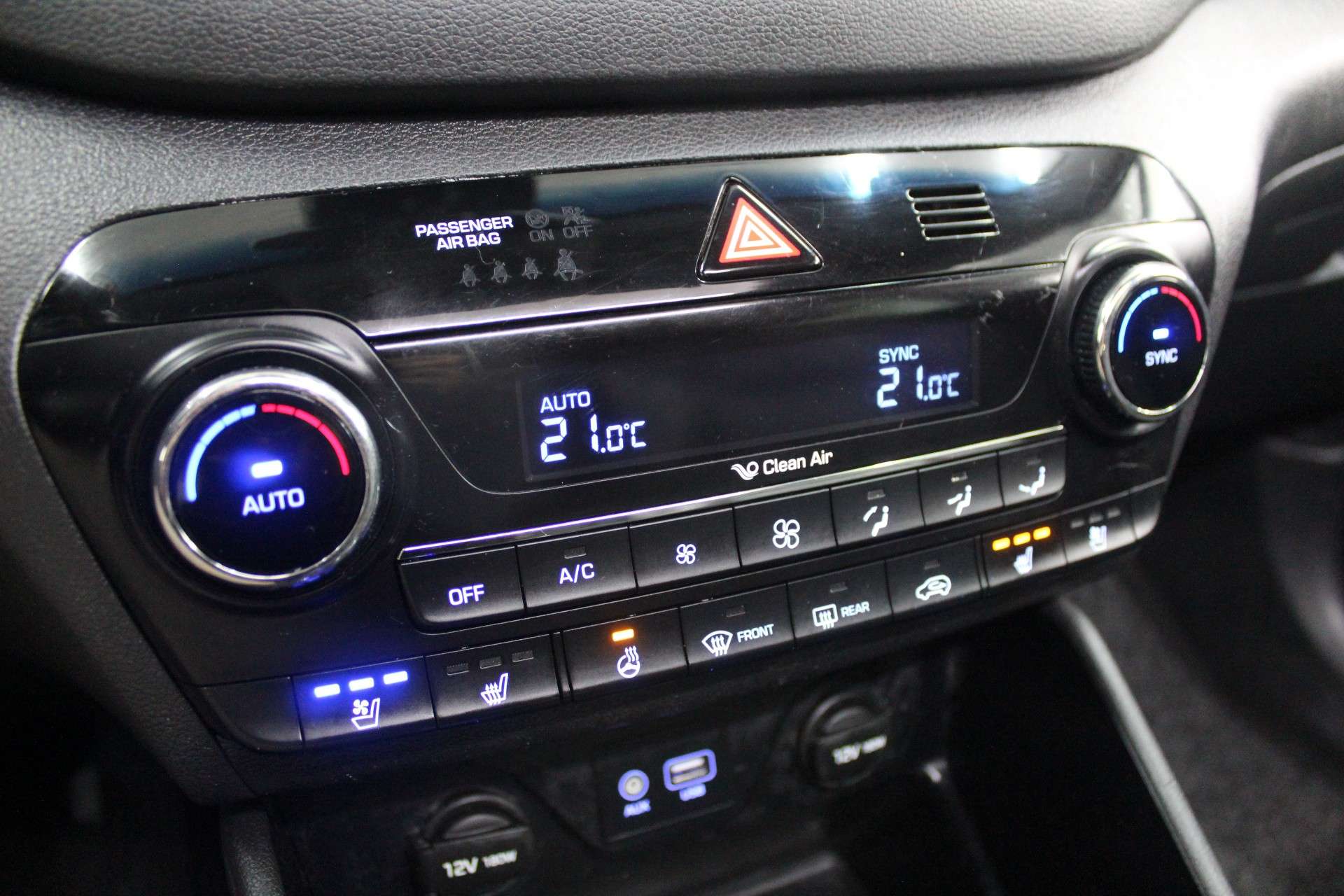 Hyundai TUCSON Tucson 2.0 CRDi 4WD Luxury Launch Edition