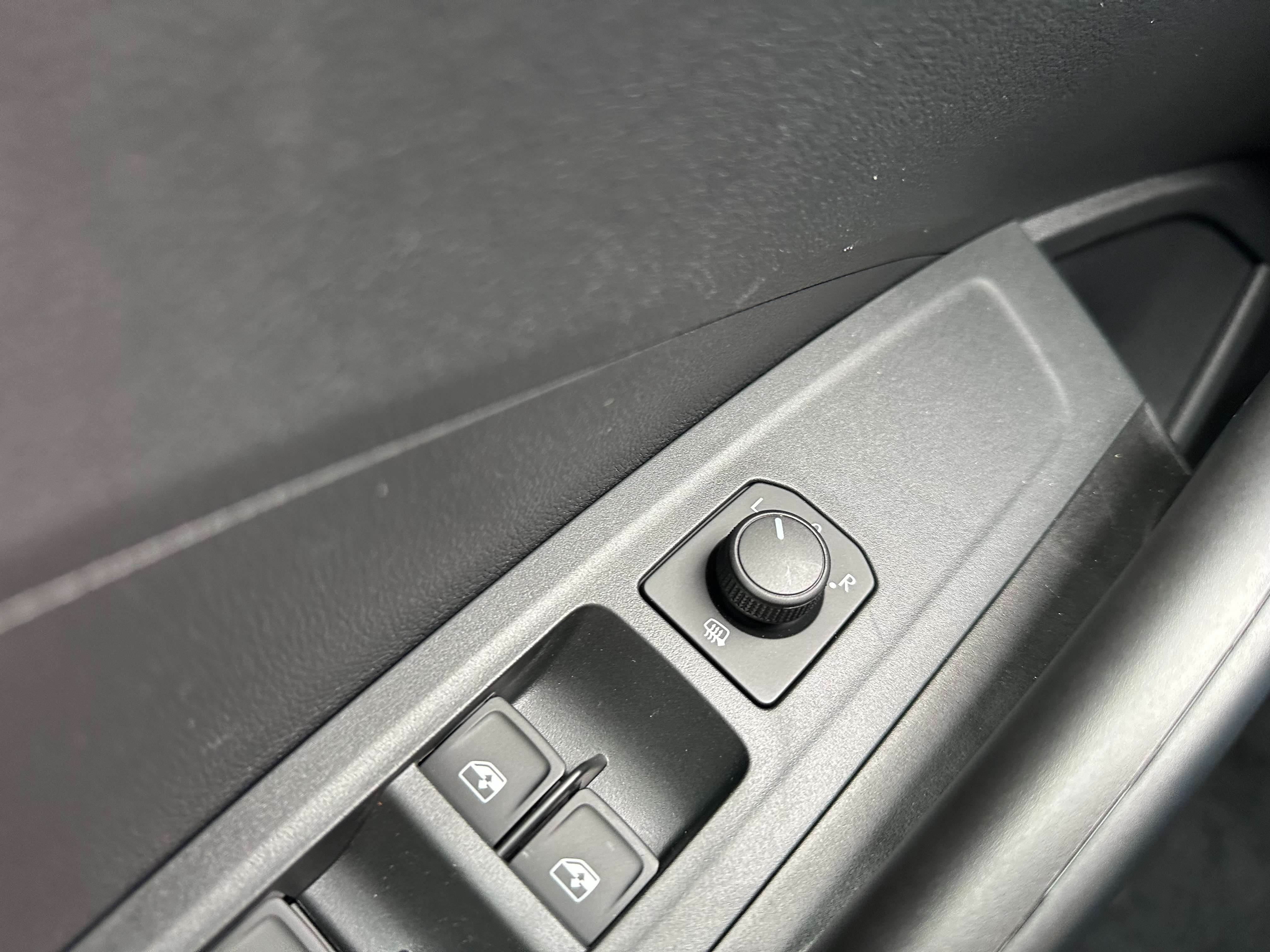 Skoda Fabia 1.0i  DSG  130years Camera GPS Verw zetels NIEUW