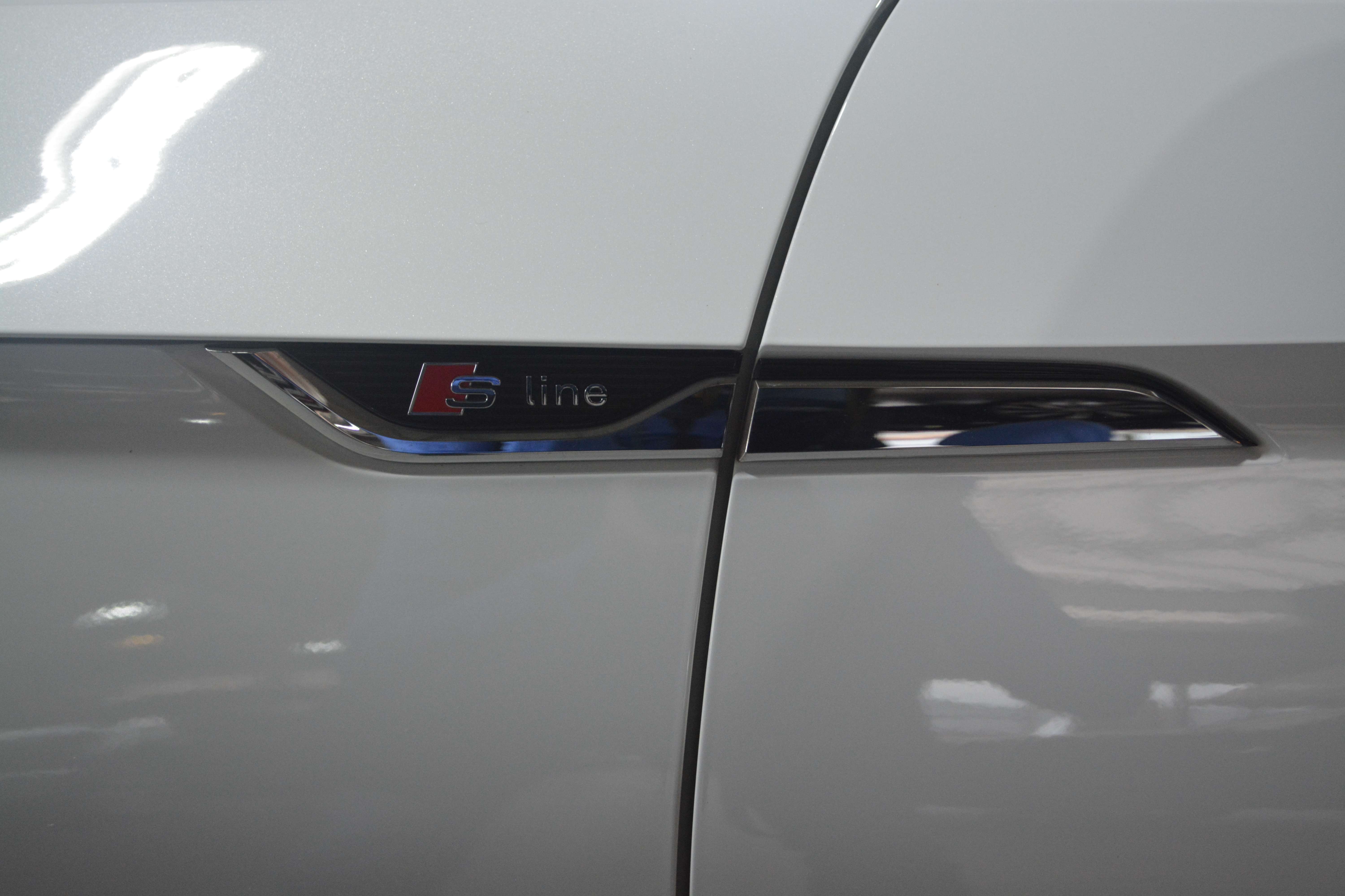 Audi A5 A5 Cabriolet 40 TFSI  HYBR.  S line OPF S tronic