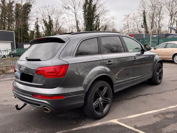 Audi Q7 (2) 3.0 V6 TDI 245 S LINE 7PL