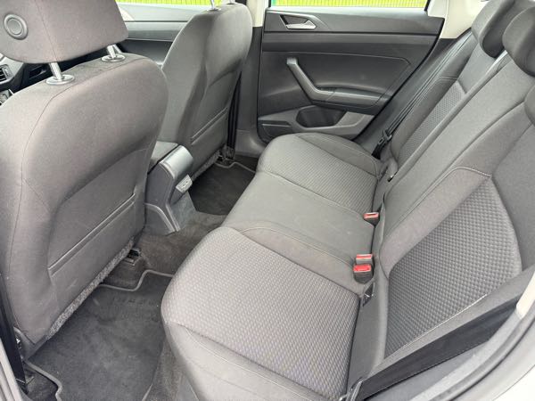 Volkswagen Polo VI 1.0 TSI 95 CONFORTLINE BUSINESS