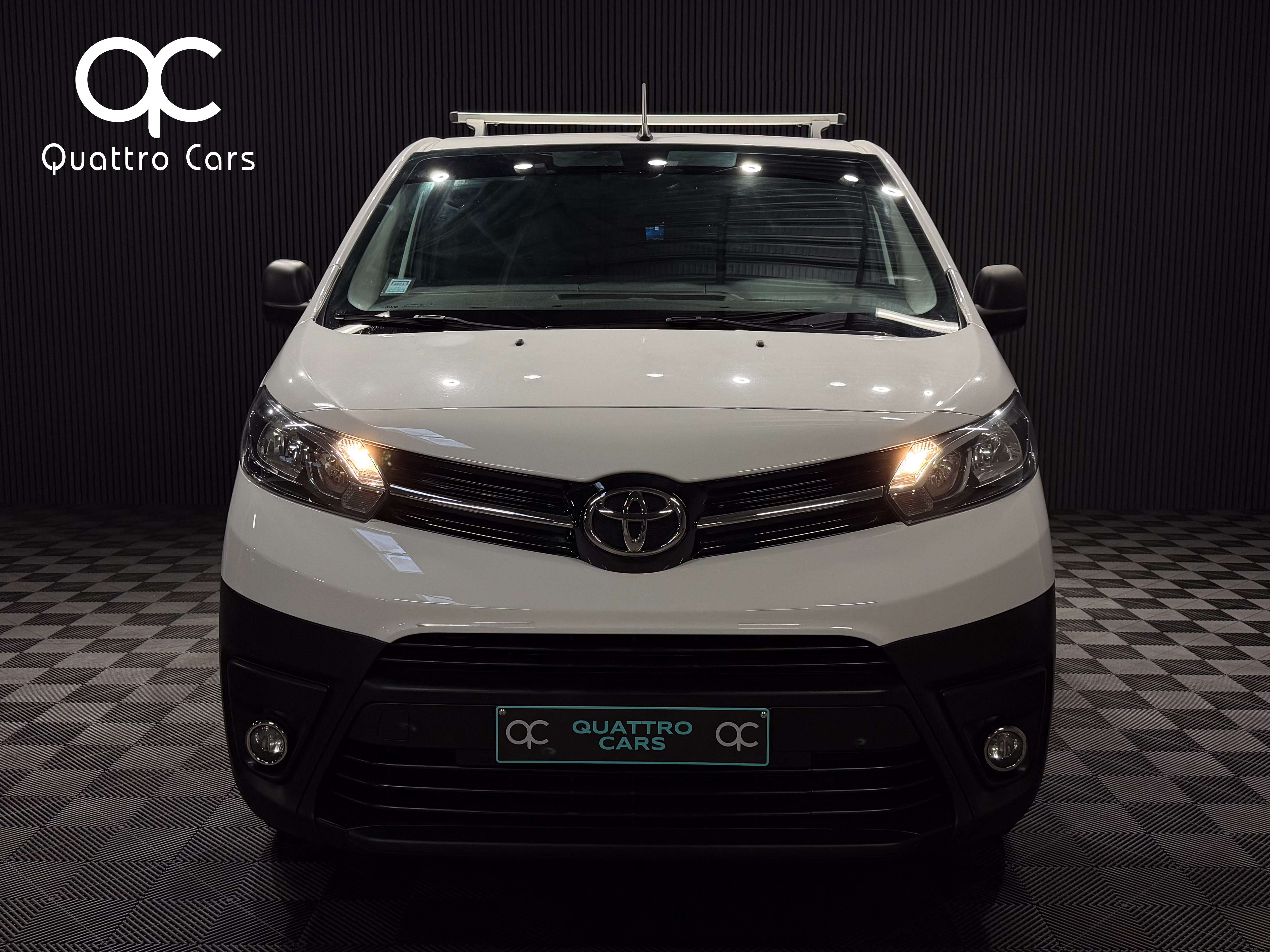 Toyota Proace 2.0D - TVAC - Boite auto - Long chassis - Car Play