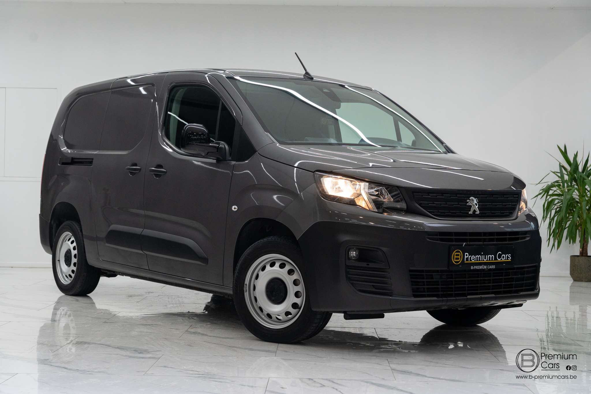 Peugeot Partner 1.5 HDI L2 long (XL)! Camera, Cruise, Airco!