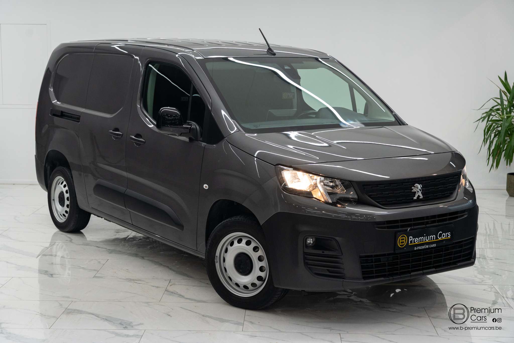 Peugeot Partner 1.5 HDI L2 long (XL)! Camera, Cruise, Airco!
