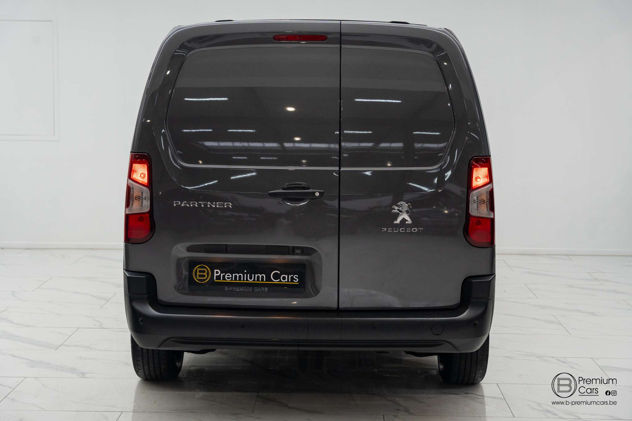 Peugeot Partner 1.5 HDI L2 long (XL)! Camera, Cruise, Airco!