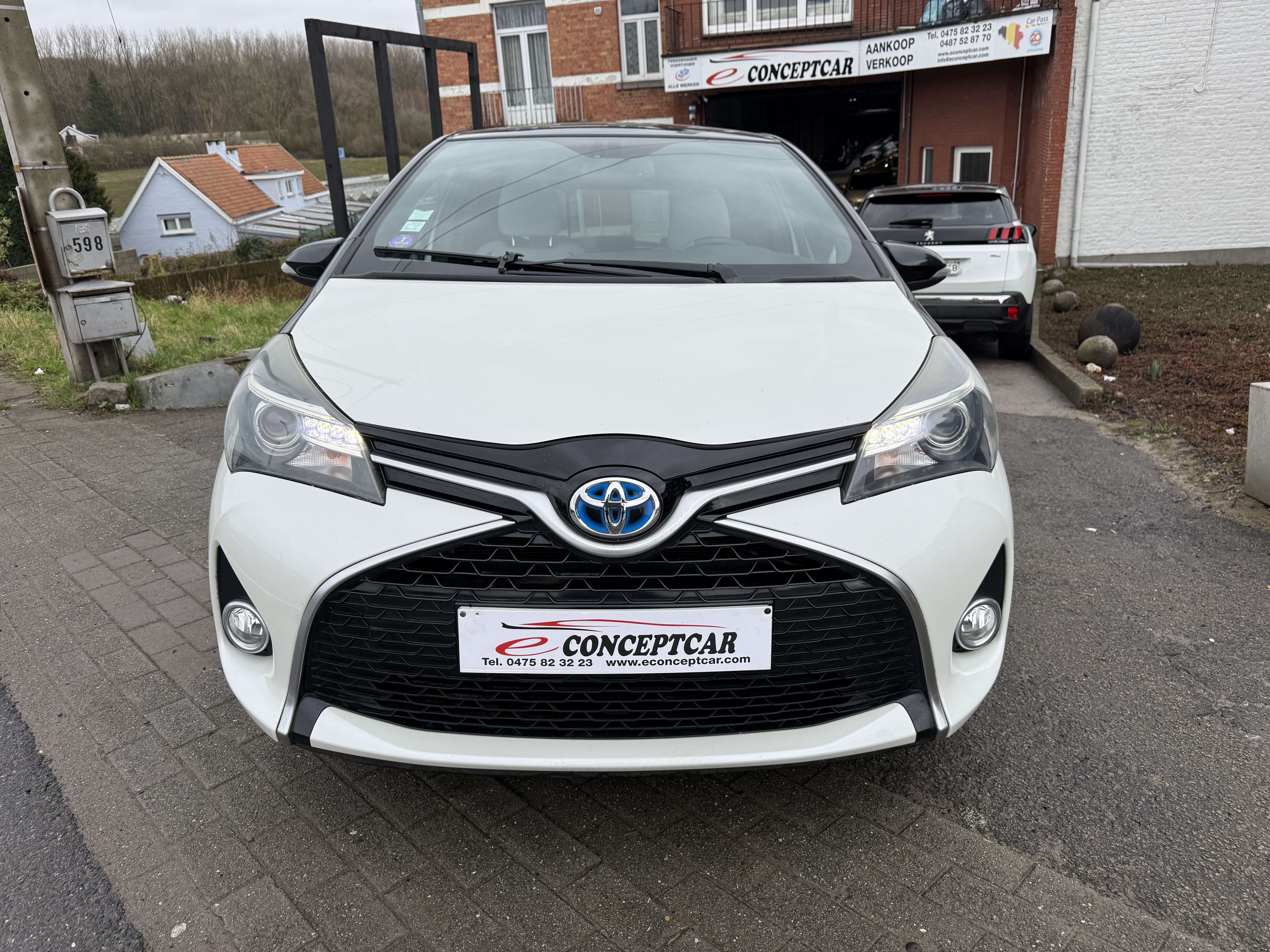 Toyota Yaris Yaris 1.,5  HYBRIDE VVT-i 16v Linea Sol