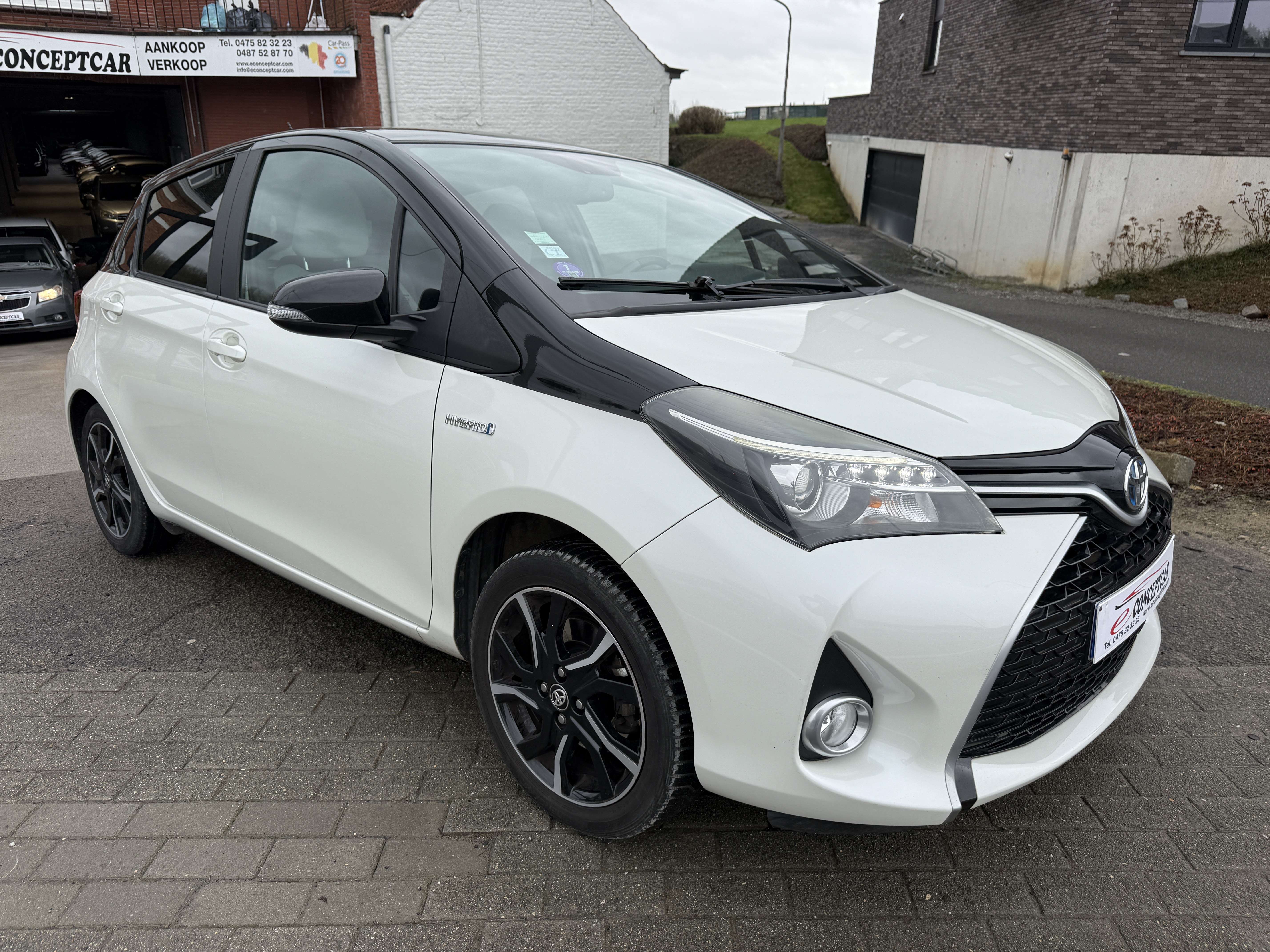 Toyota Yaris Yaris 1.,5  HYBRIDE VVT-i 16v Linea Sol