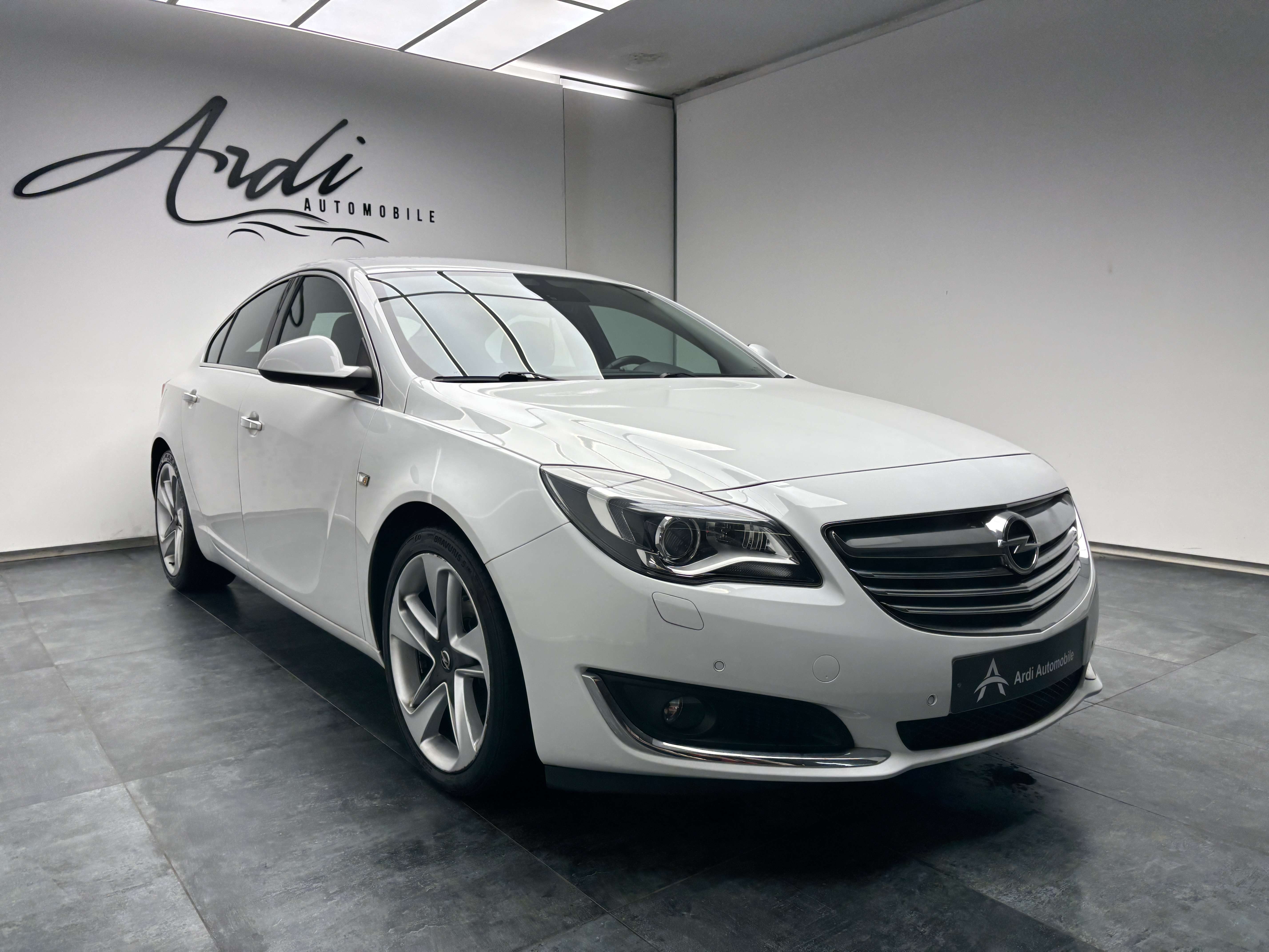 Opel Insignia 2.0 CDTi ecoFLEX *SIEGE CHAUF*XENON*CUIR*GARANTIE*