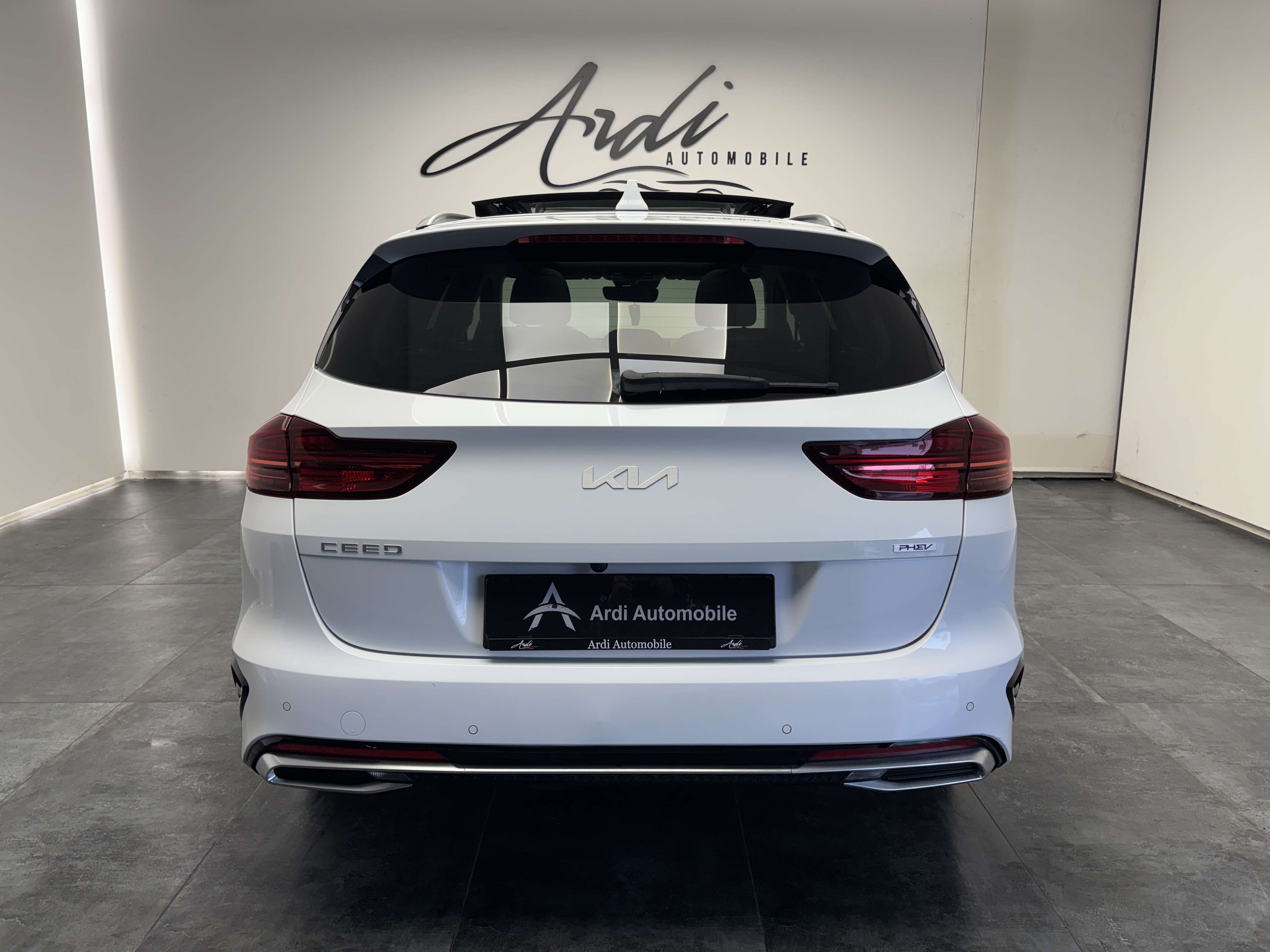 Kia Ceed / cee'd 1.6i PHEV *TOIT OUV*CARPLAY*1ER PROPRIO*GARANTIE*