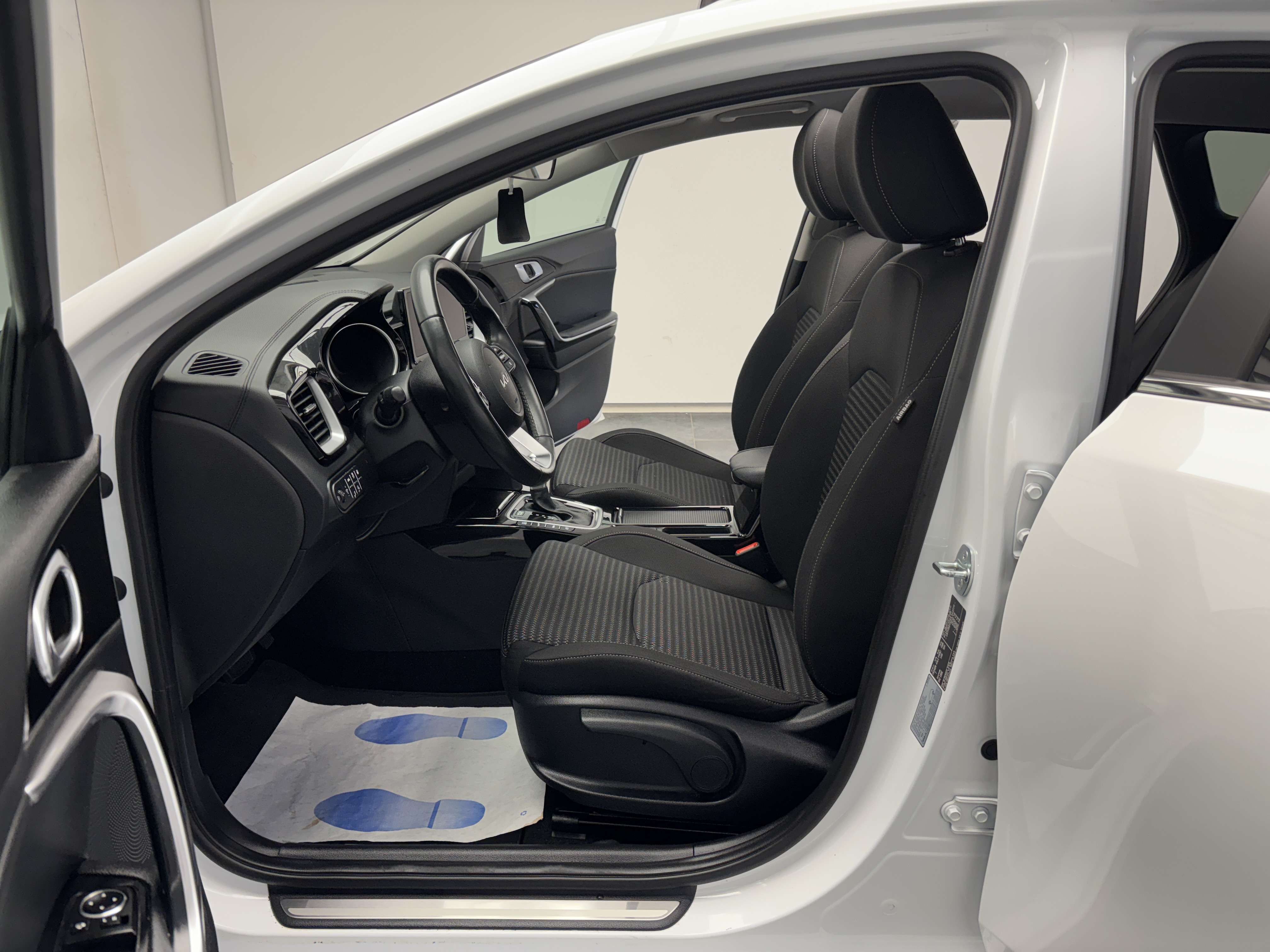 Kia Ceed / cee'd 1.6i PHEV *TOIT OUV*CARPLAY*1ER PROPRIO*GARANTIE*