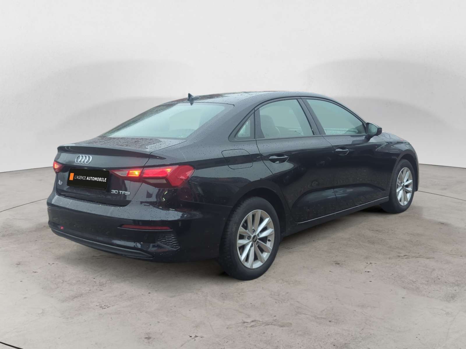 Audi A3 30 TFSI S tronic Garantie 12 à 48 Mois