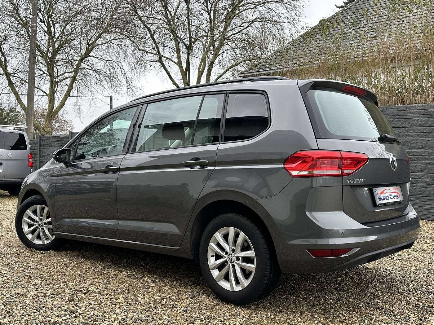 Volkswagen Touran 1.6 TDi SCR Trendline GPS/SENSOR/CRUISE ACC/CLIM