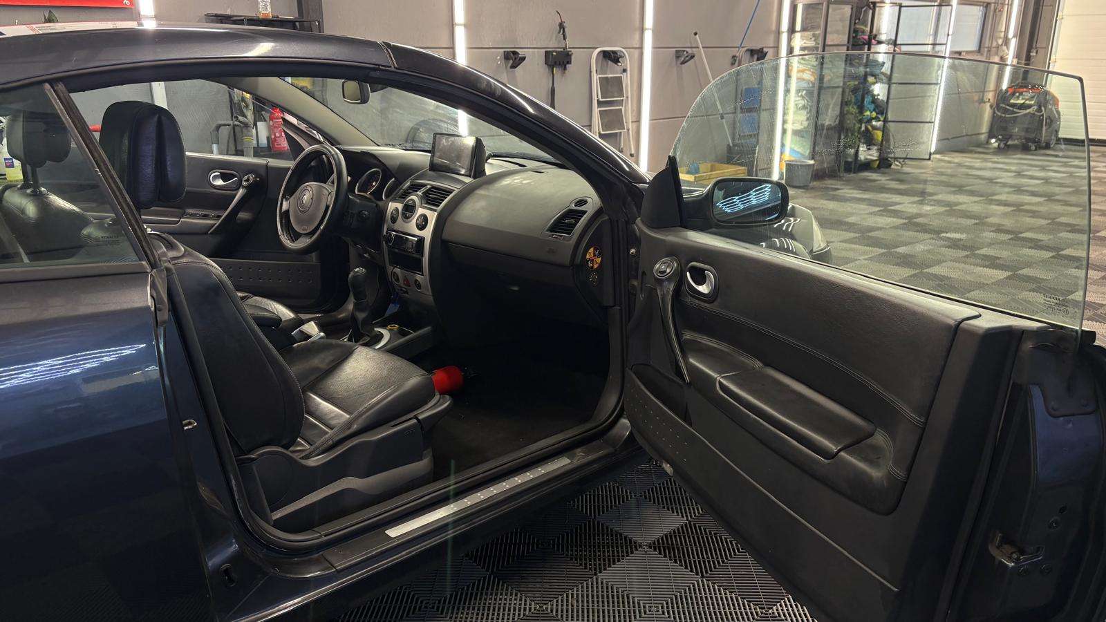 Renault Megane CABRIOLET benzine 2005