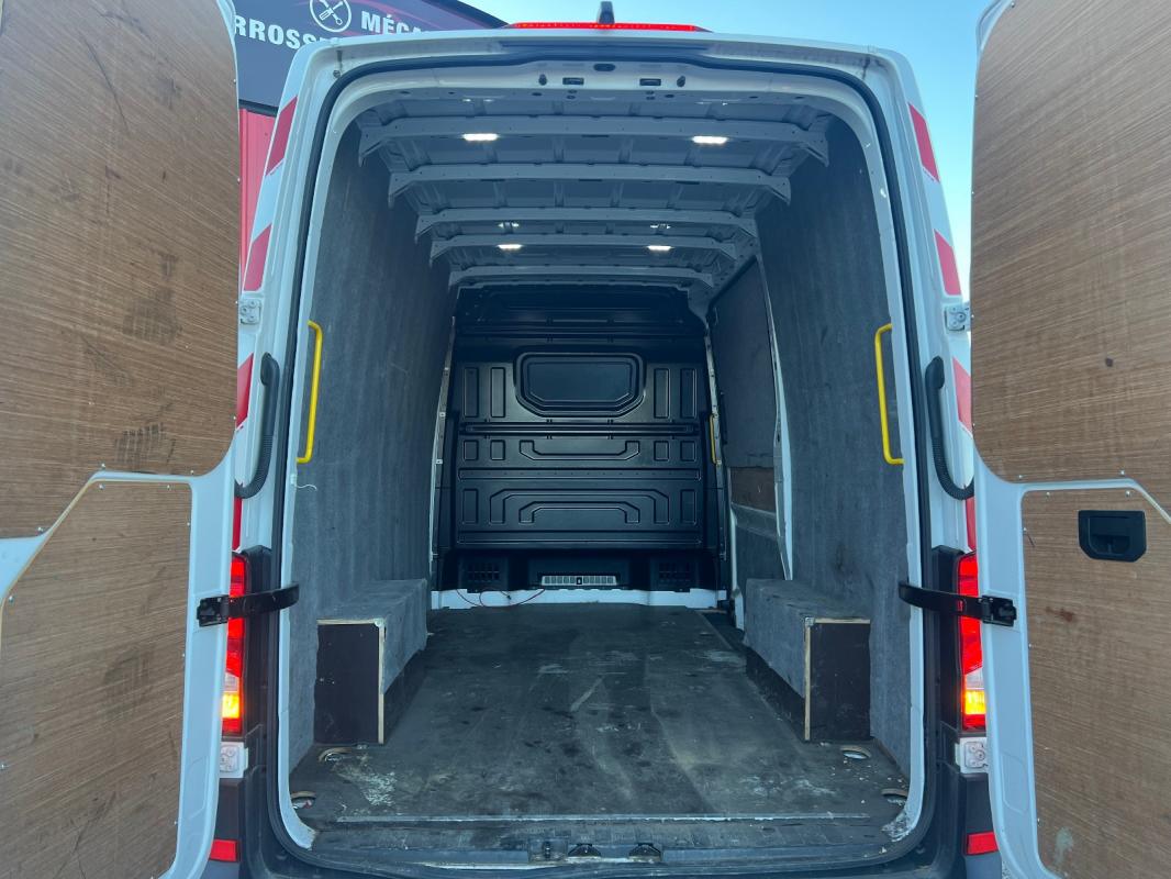 Volkswagen Crafter VAN PROPULSION RJ 35 L3H3 2.0 TDI 177 CH BUSINESS LINE PLUS