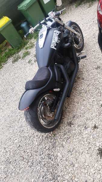 SUZUKI VZR INTRUDER